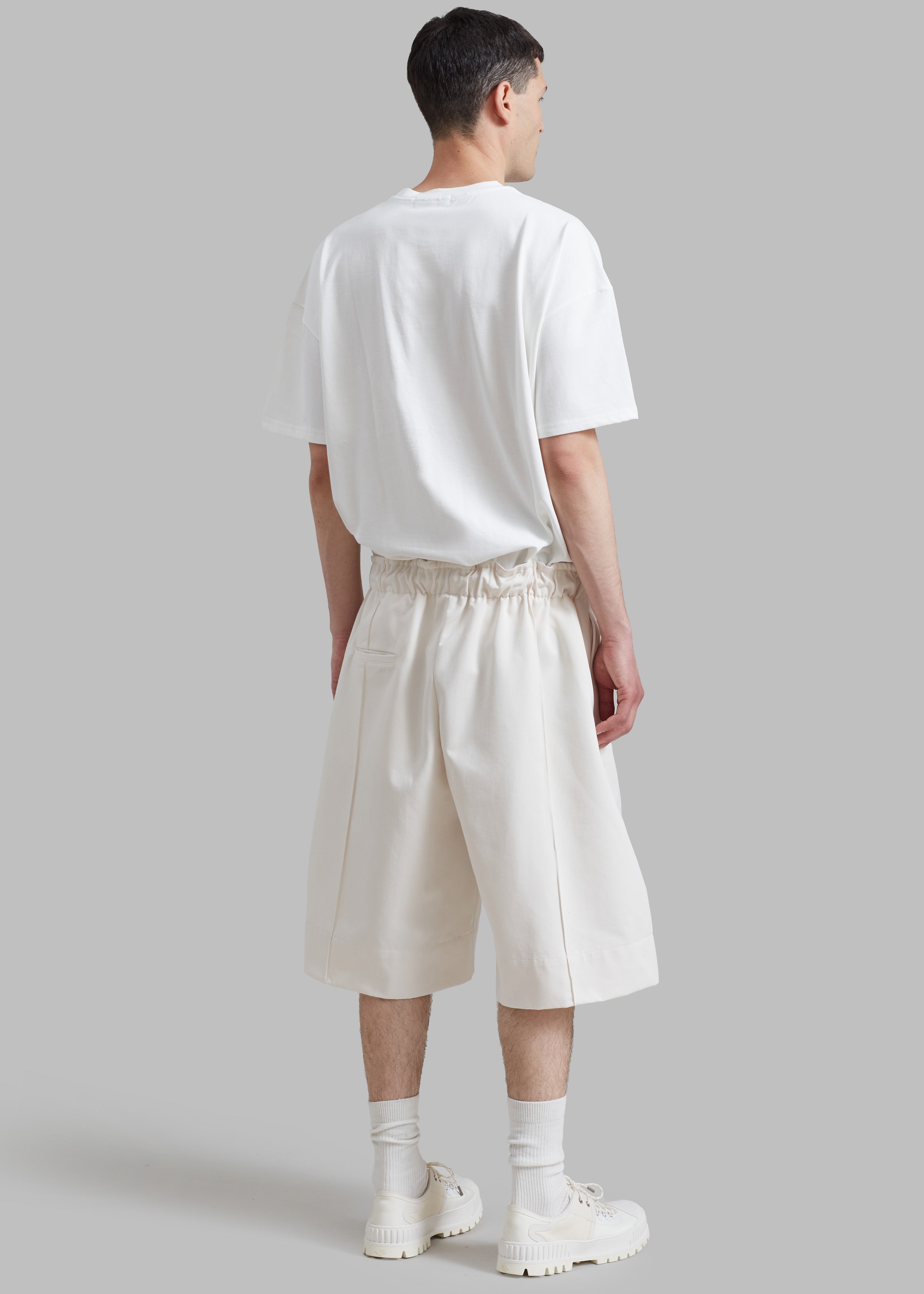 Adan Bermuda Shorts - Cream - 11