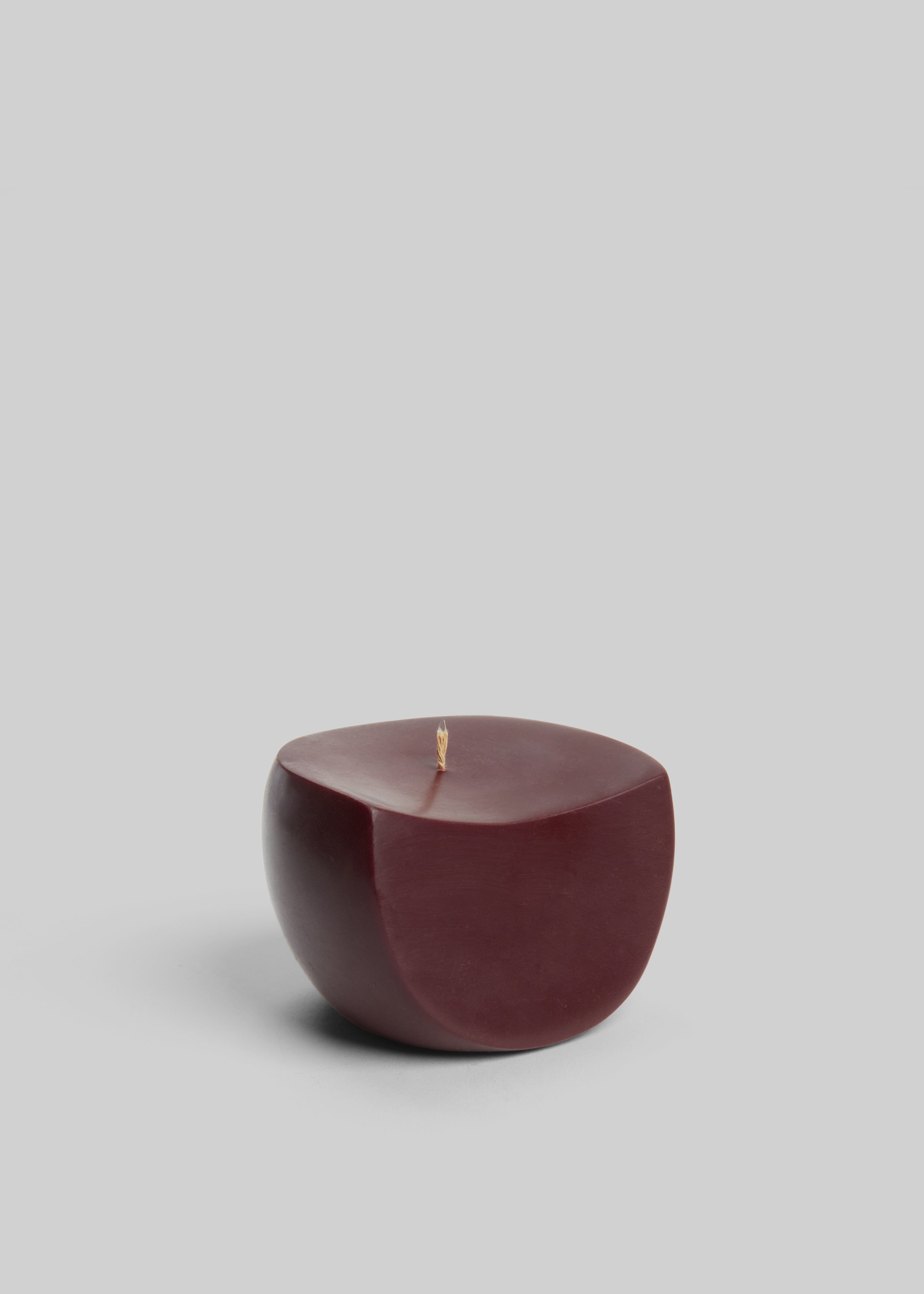 Ann Vincent x The Frankie Shop Sculptural Candle - Burgundy - 1