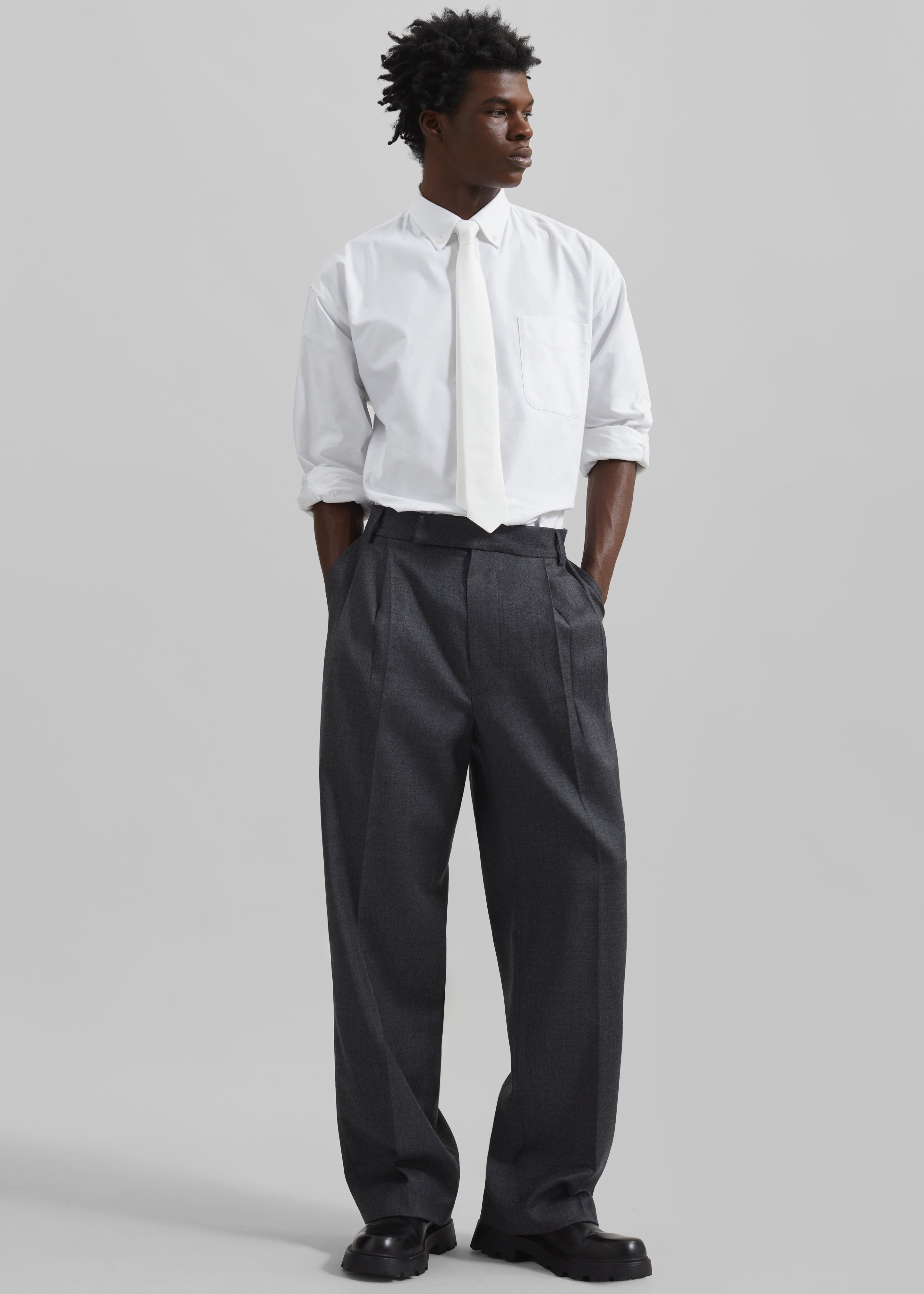 Beo Wool Flannel Suit Pants - Charcoal - 6