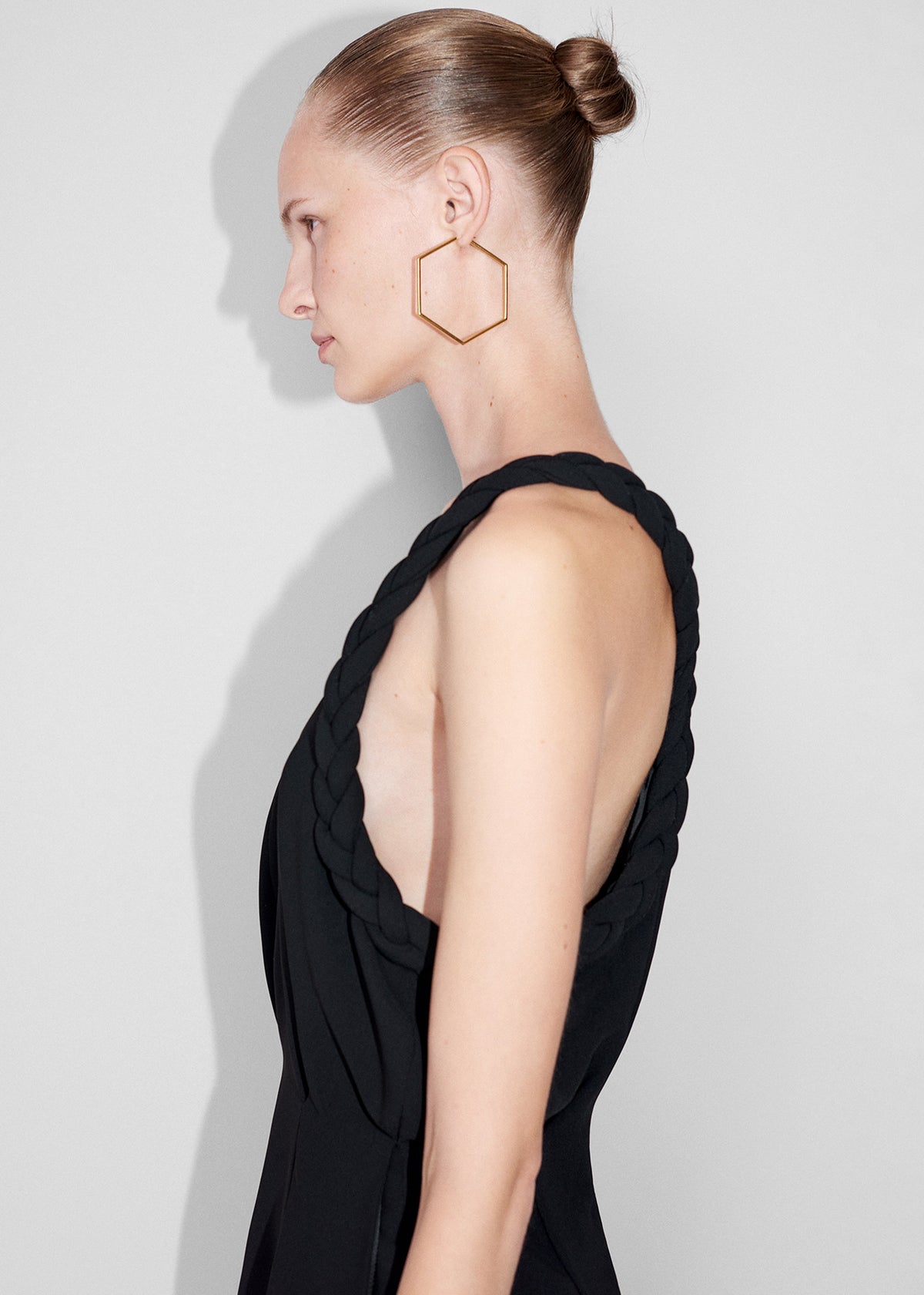 Bevza Thin Honeycomb Hoops - Gold - 3
