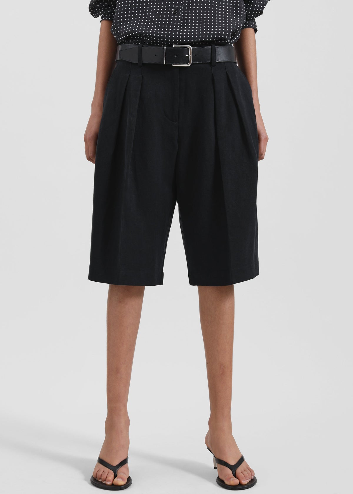 Bilbao Pleated Linen Bermuda Shorts - Black - 3