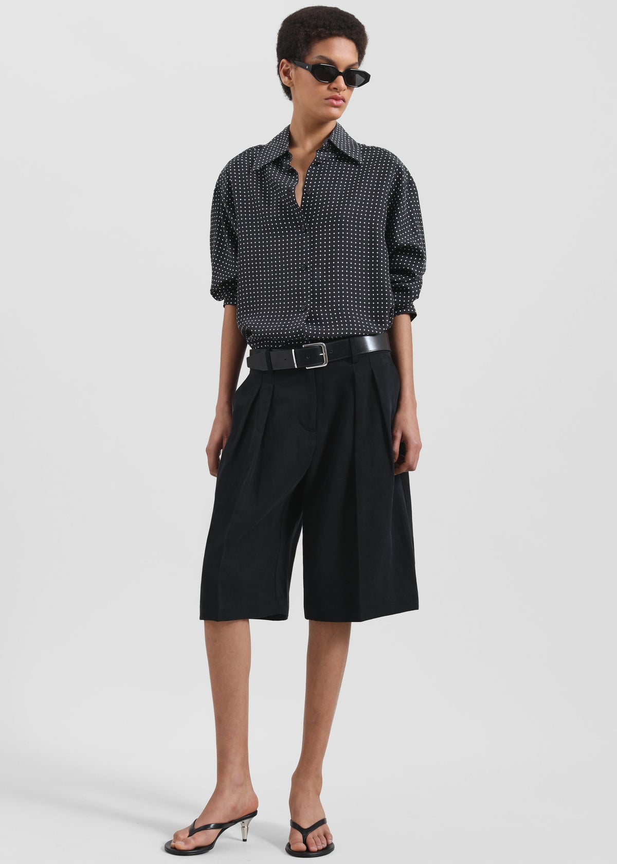 Bilbao Pleated Linen Bermuda Shorts - Black - 1
