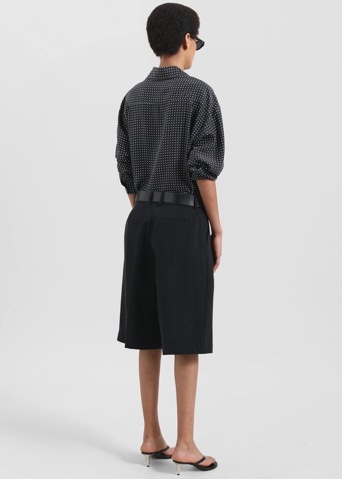Bilbao Pleated Linen Bermuda Shorts - Black - 5