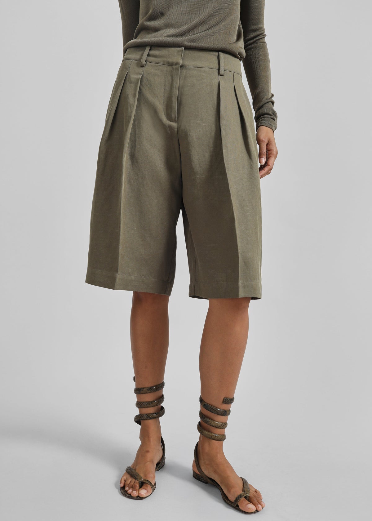 Bilbao Pleated Linen Bermuda Shorts - Khaki - 5