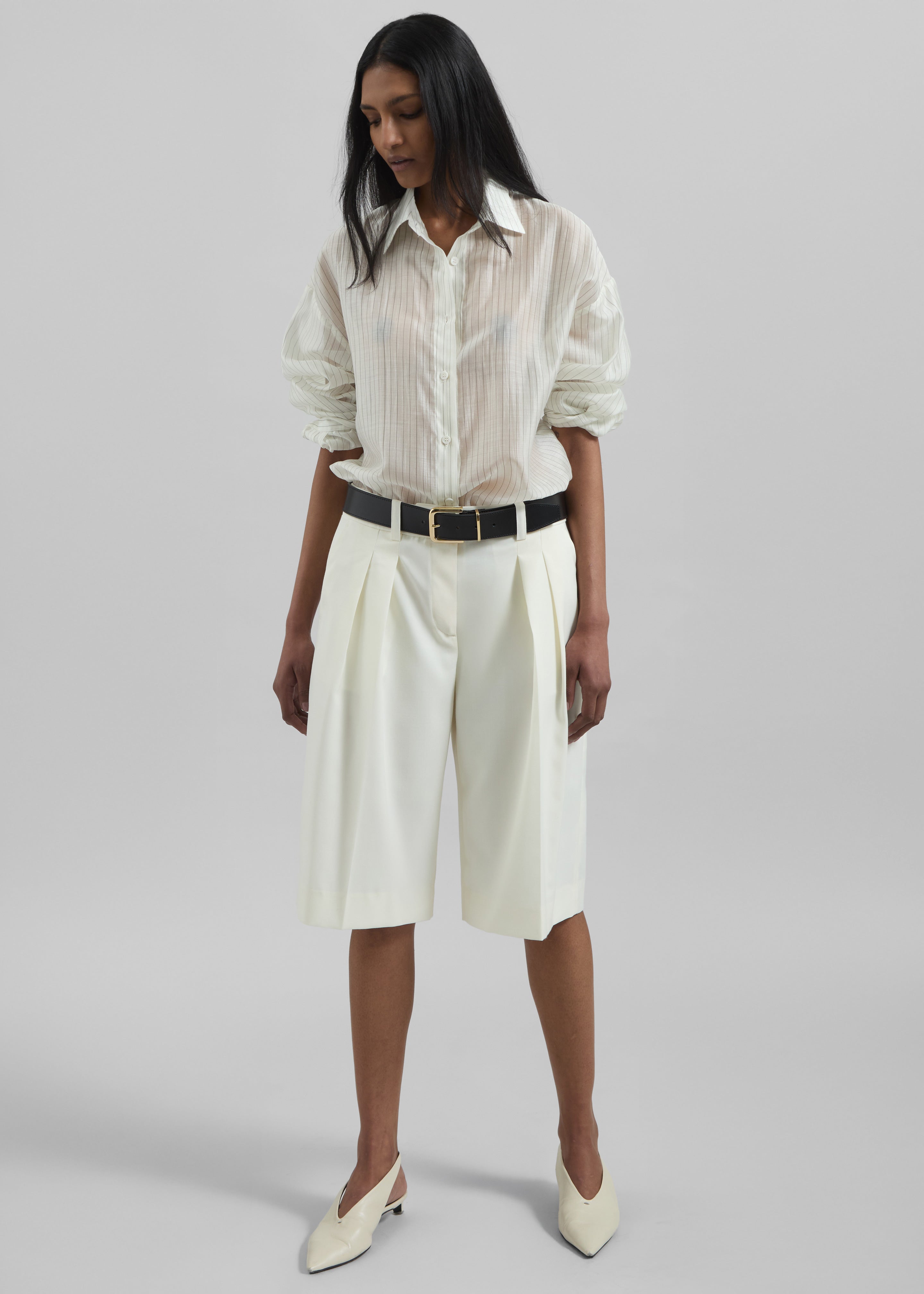 Bilbao Pleated Bermuda Shorts - Off White - 4