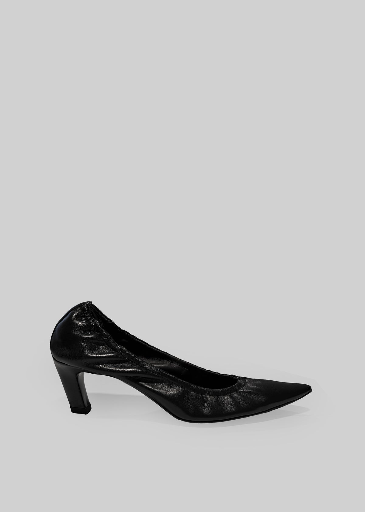Christopher Esber Miles Pumps - Black - 2
