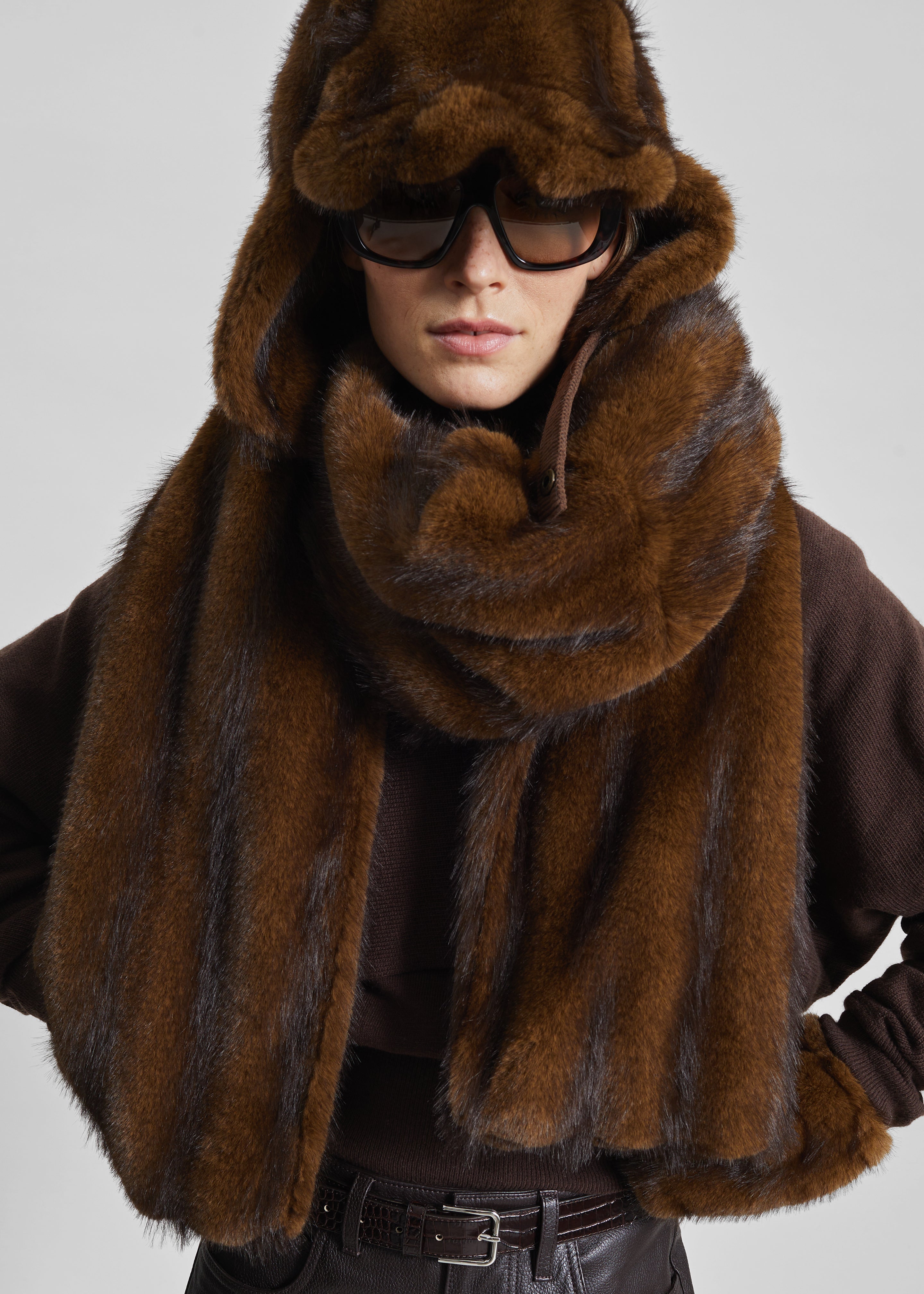 Ciasa Faux Fur Scarf - Brown – The Frankie Shop Europe