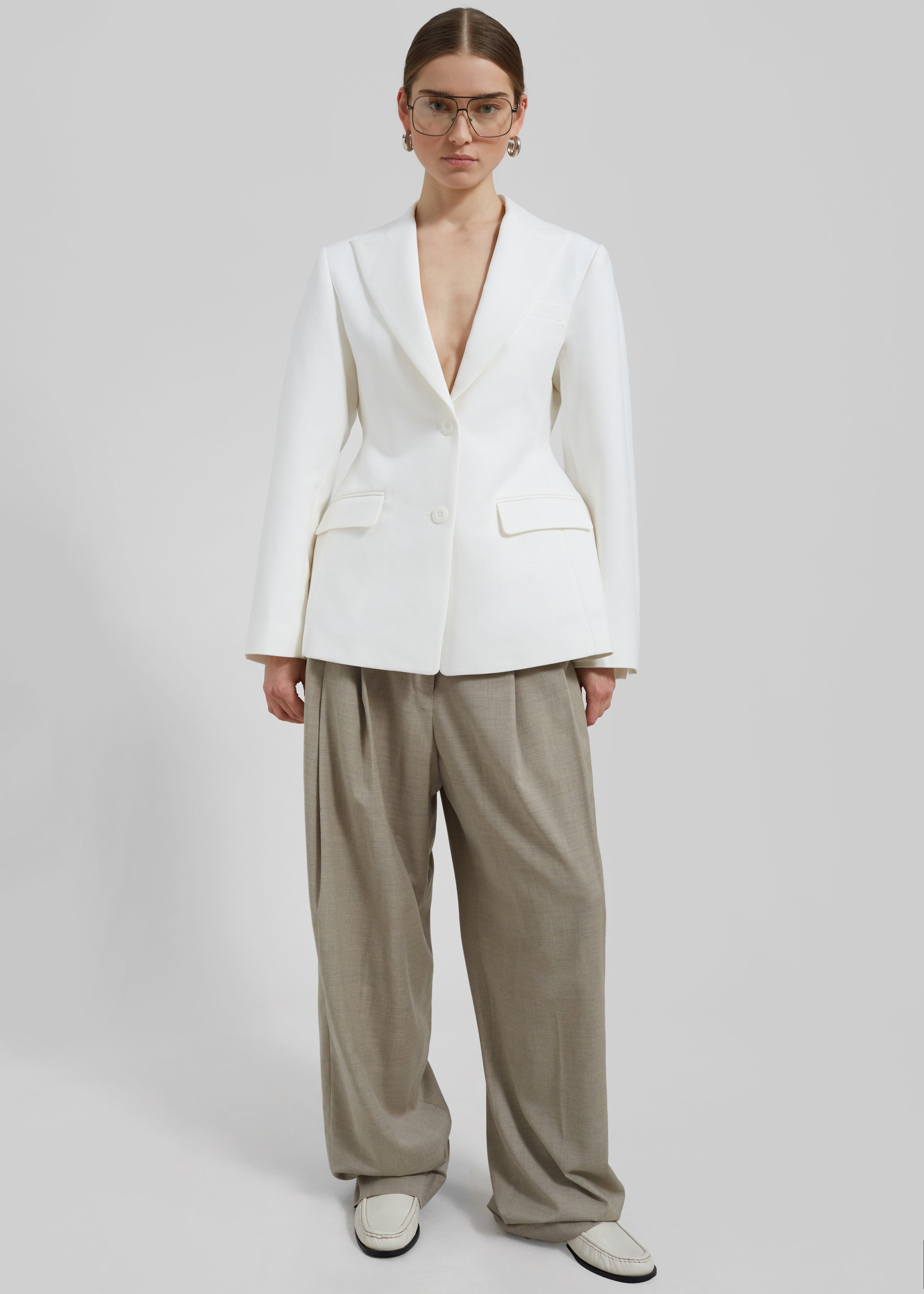 Colette Hourglass Blazer - White - 4