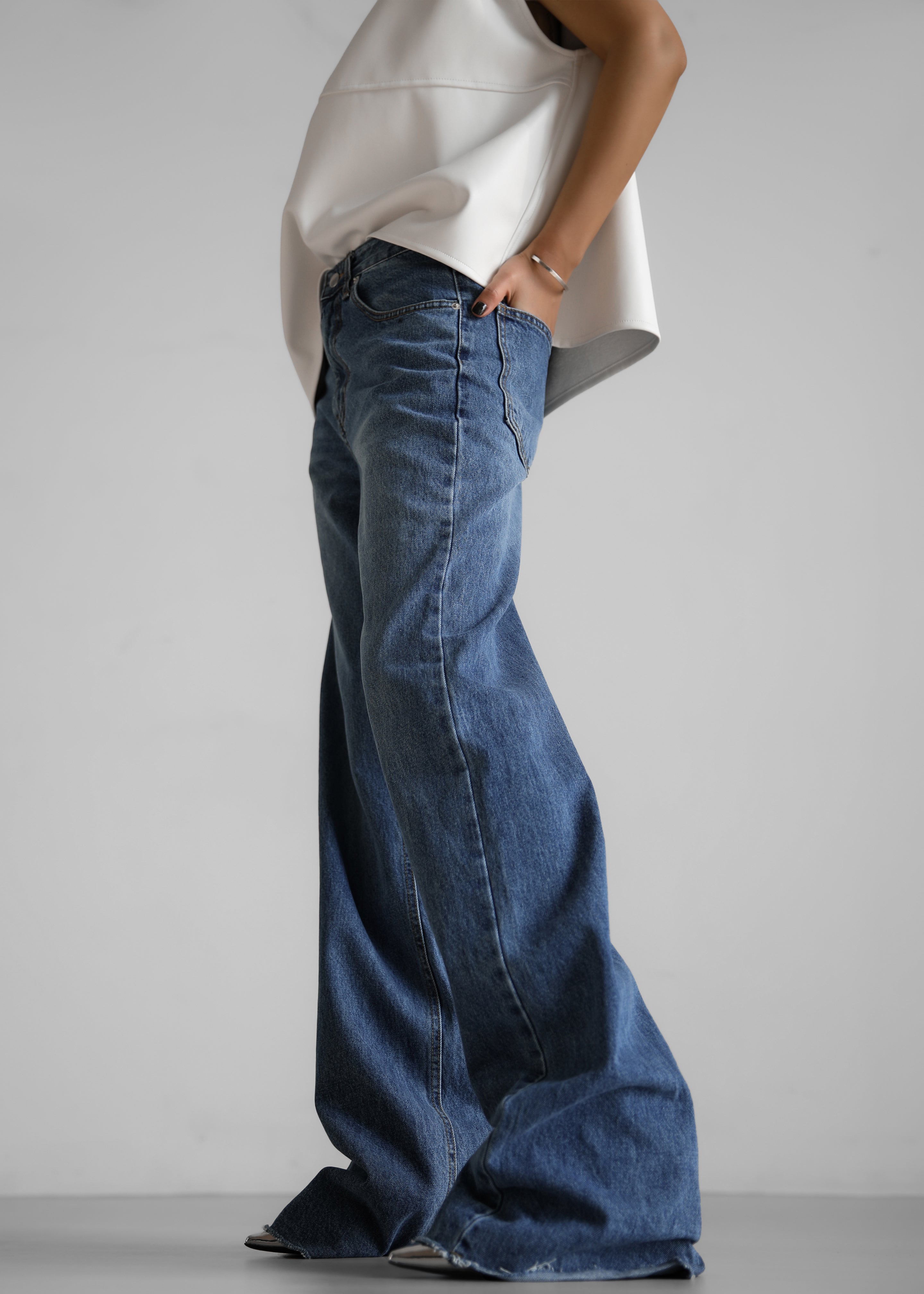 Cromer Jeans - Medium Wash - 9
