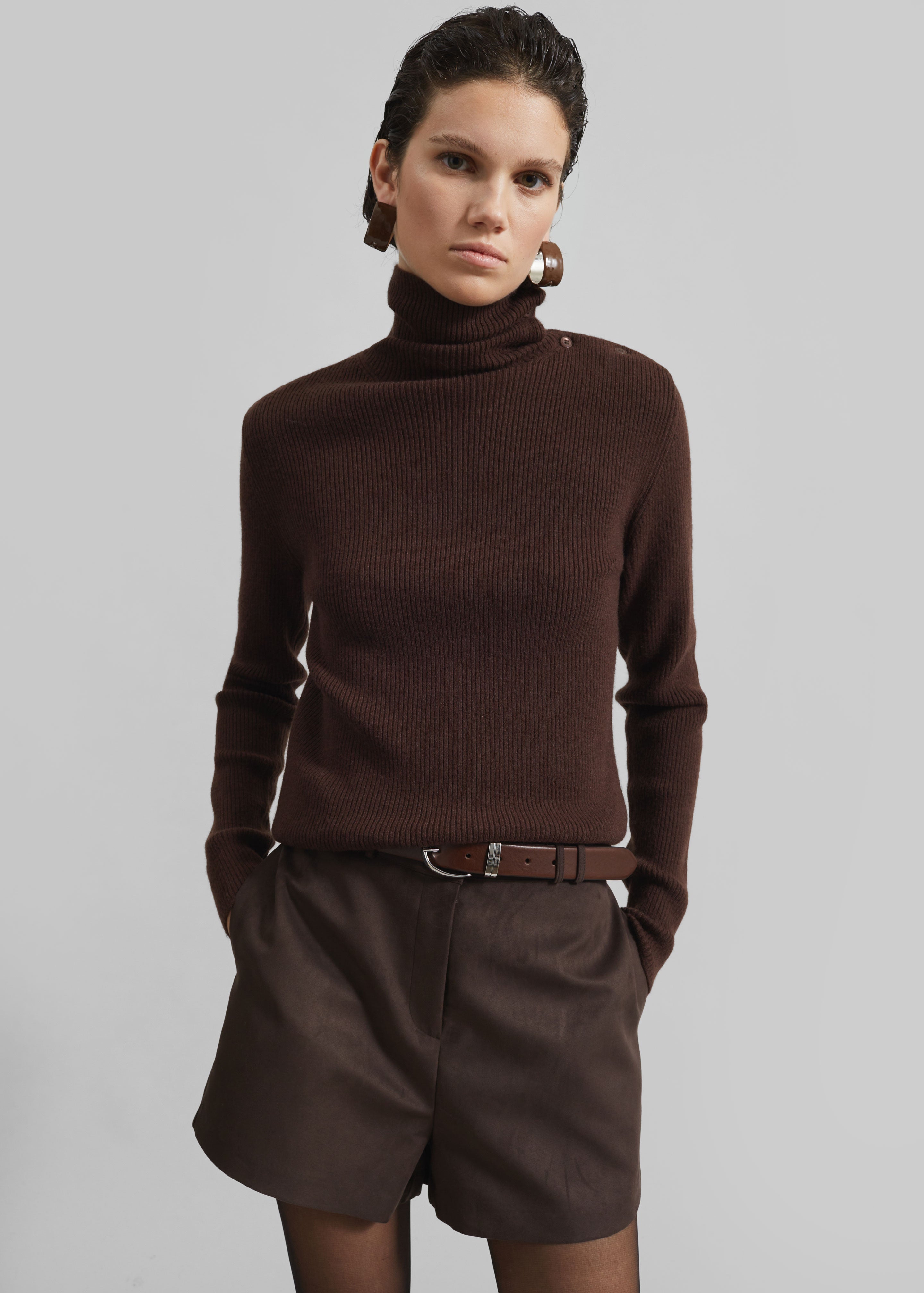 Devar Turtleneck Sweater - Brown - 8