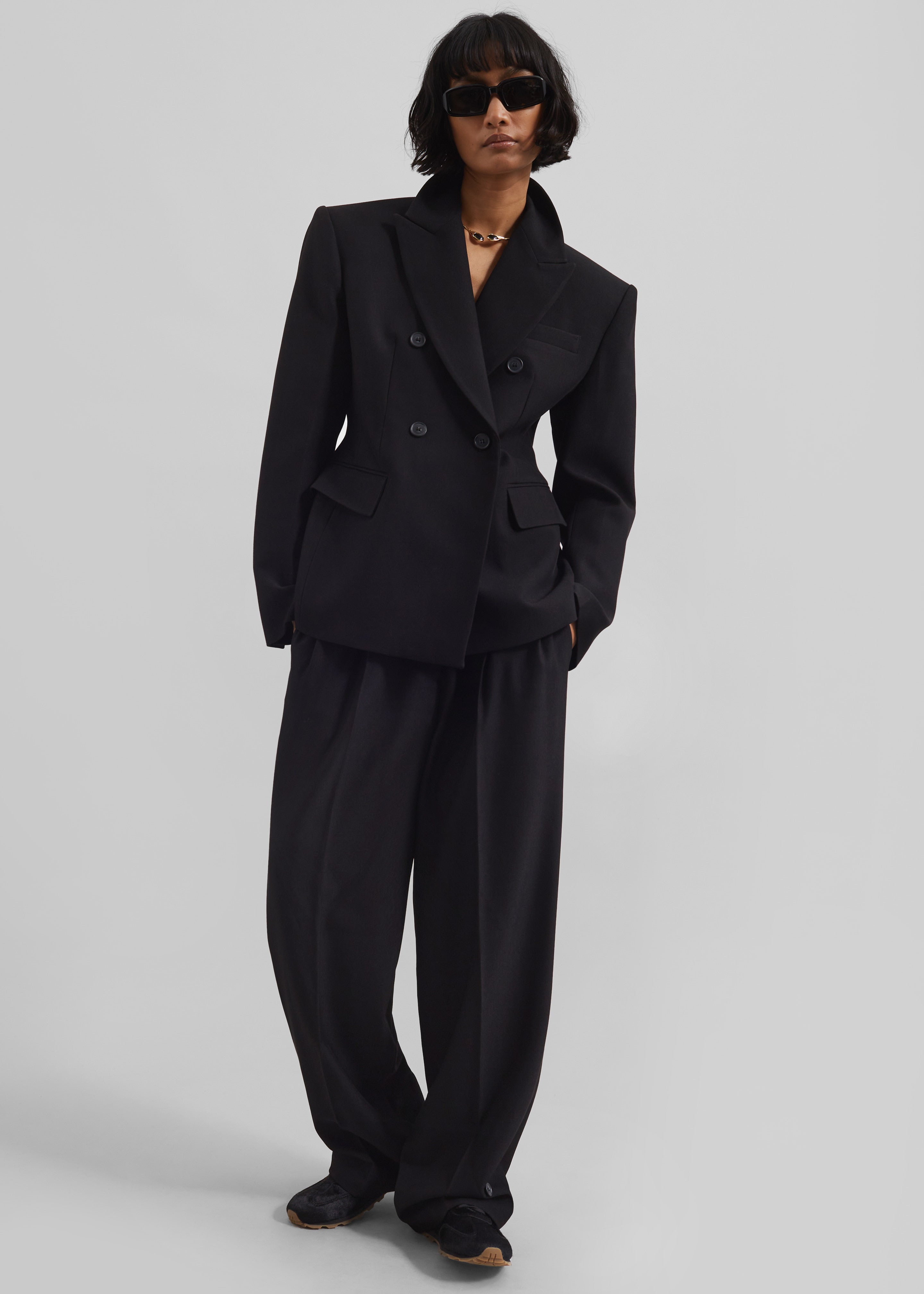 Doyer Cinched Blazer - Black - 3