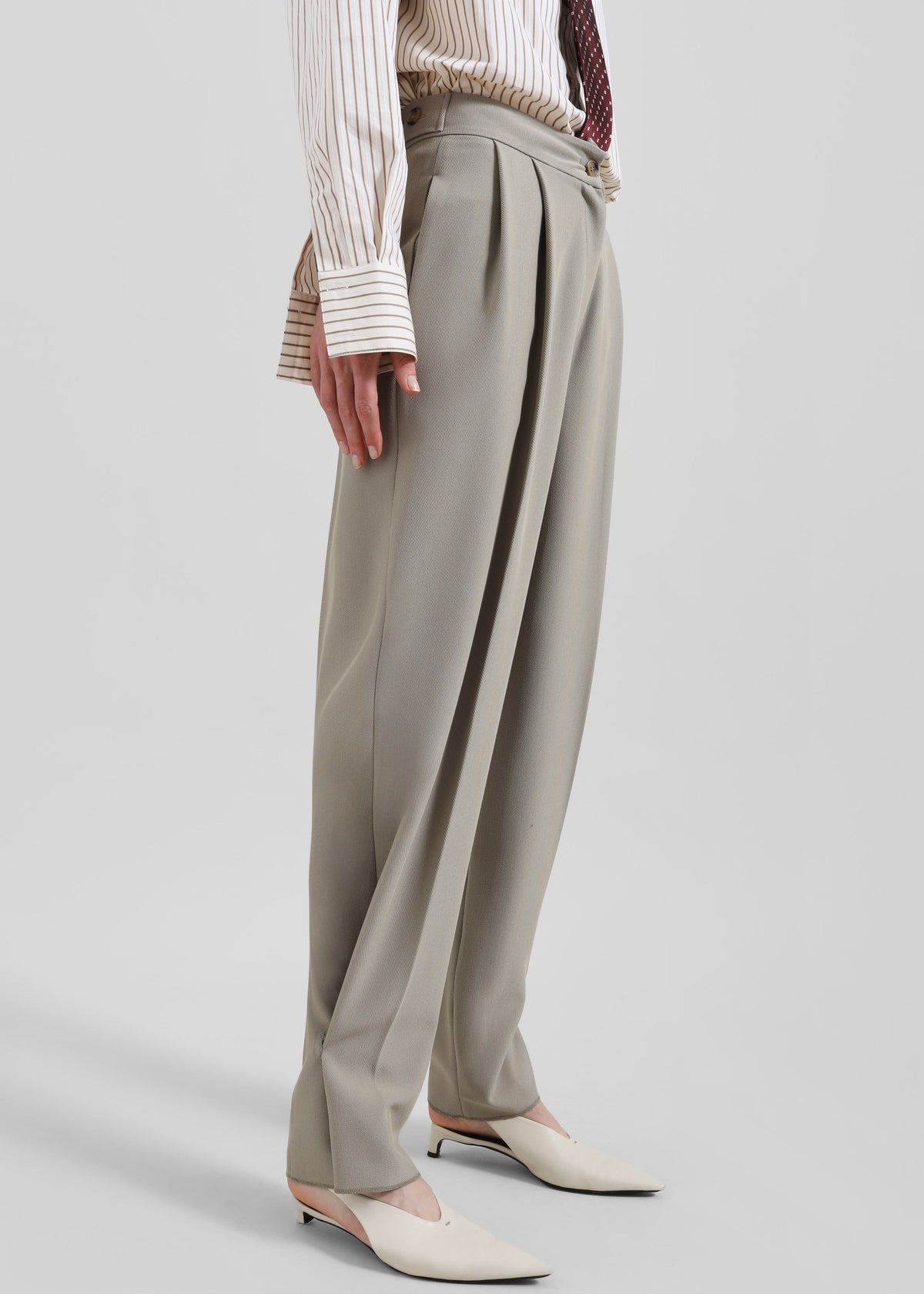 Dina Pleated Trousers - Light Taupe - 3