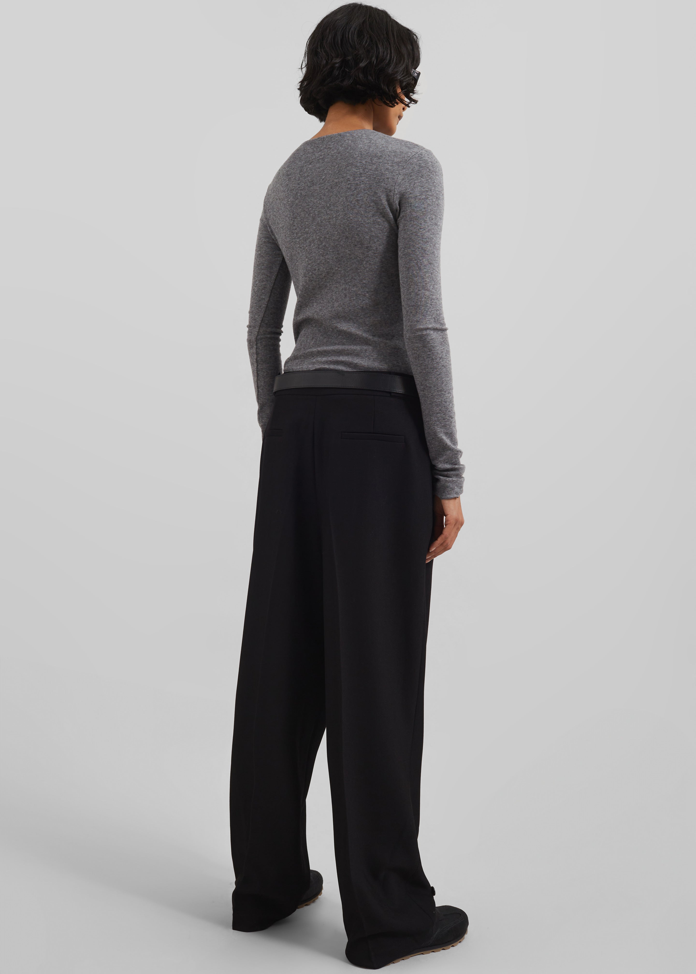 Doyer Pleated Trousers - Black - 8