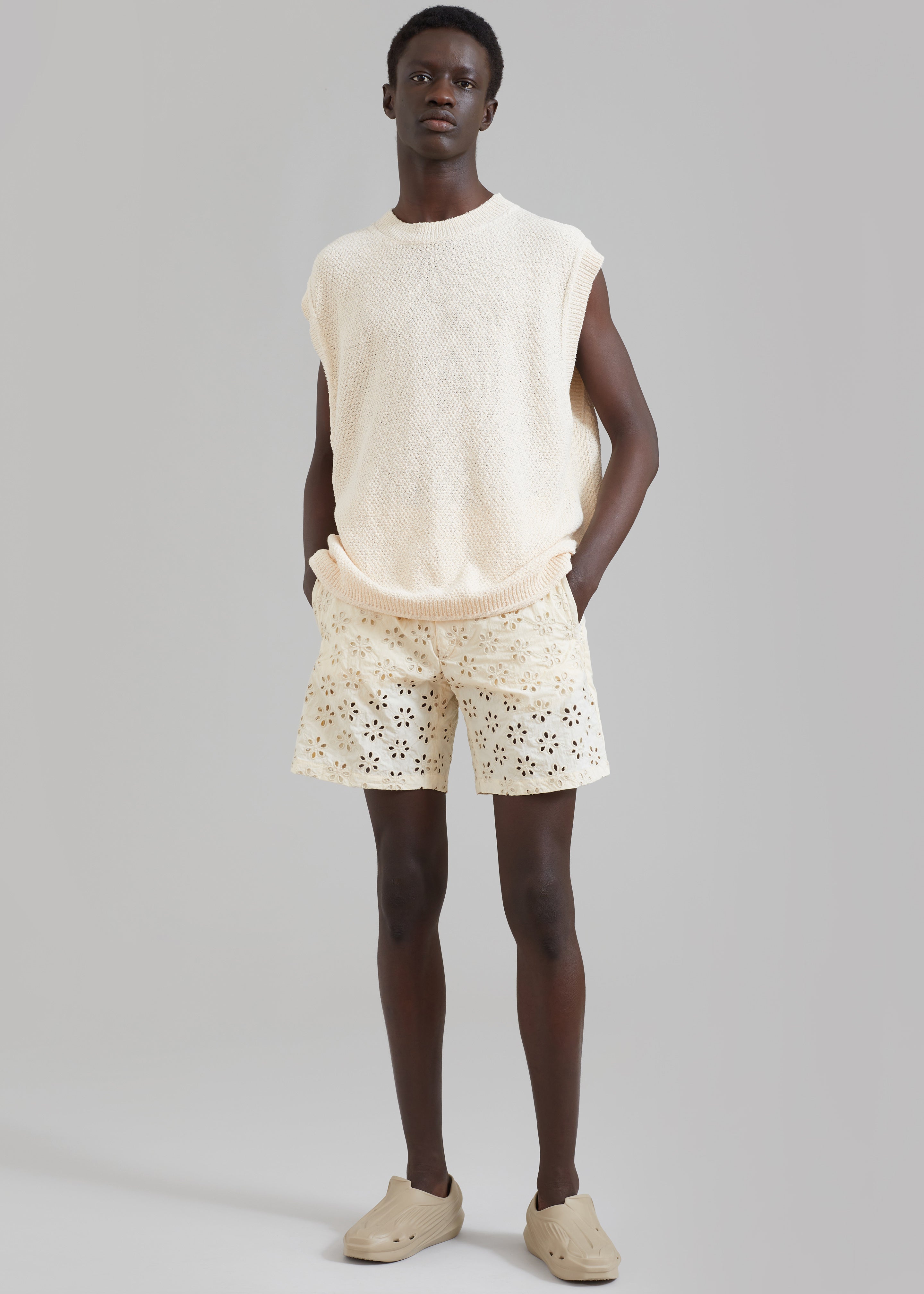 EGONLab Wonderland Slited Elastic Short - Flower Embroidery - 6