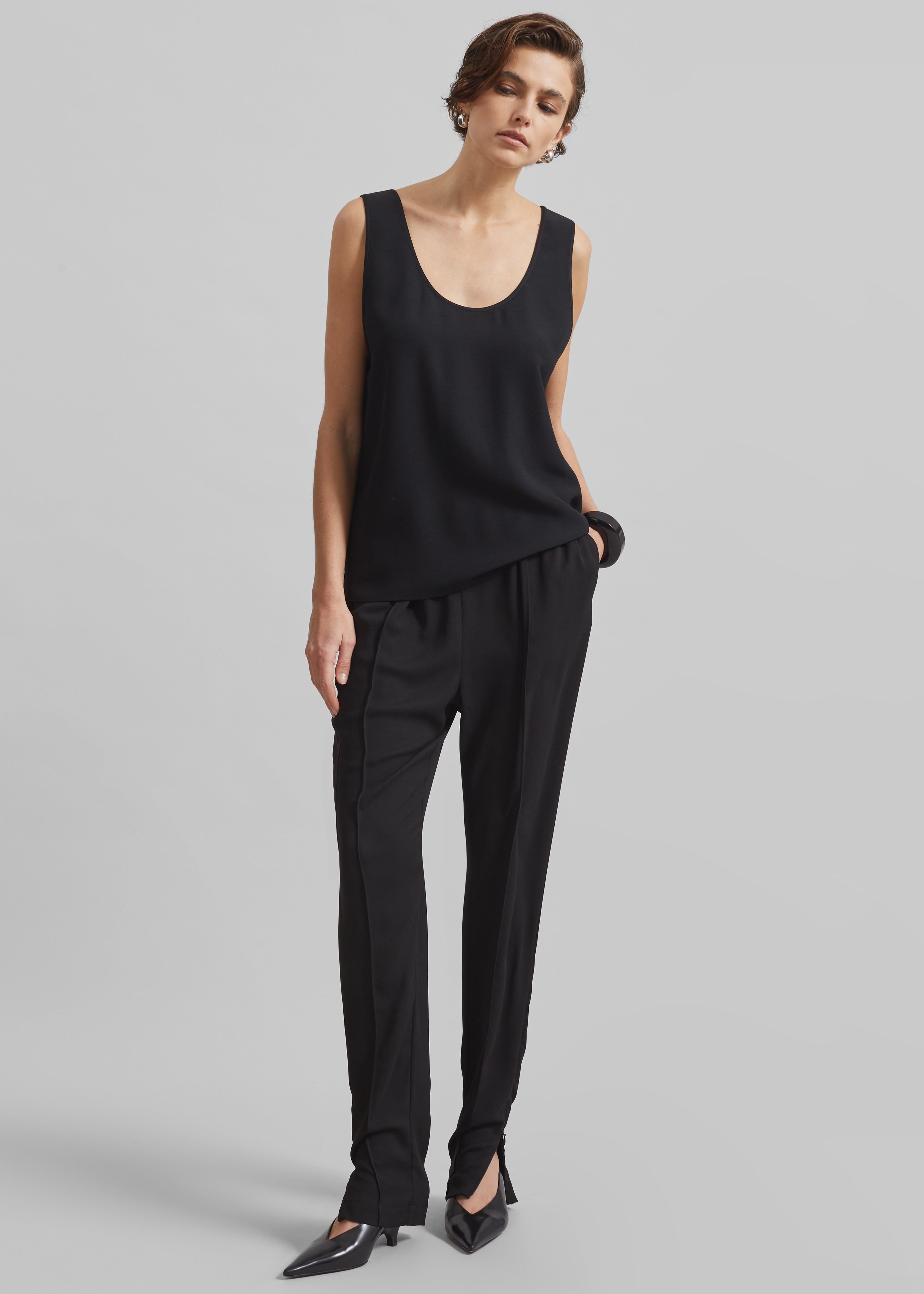 Esten Tank Top - Black - 2