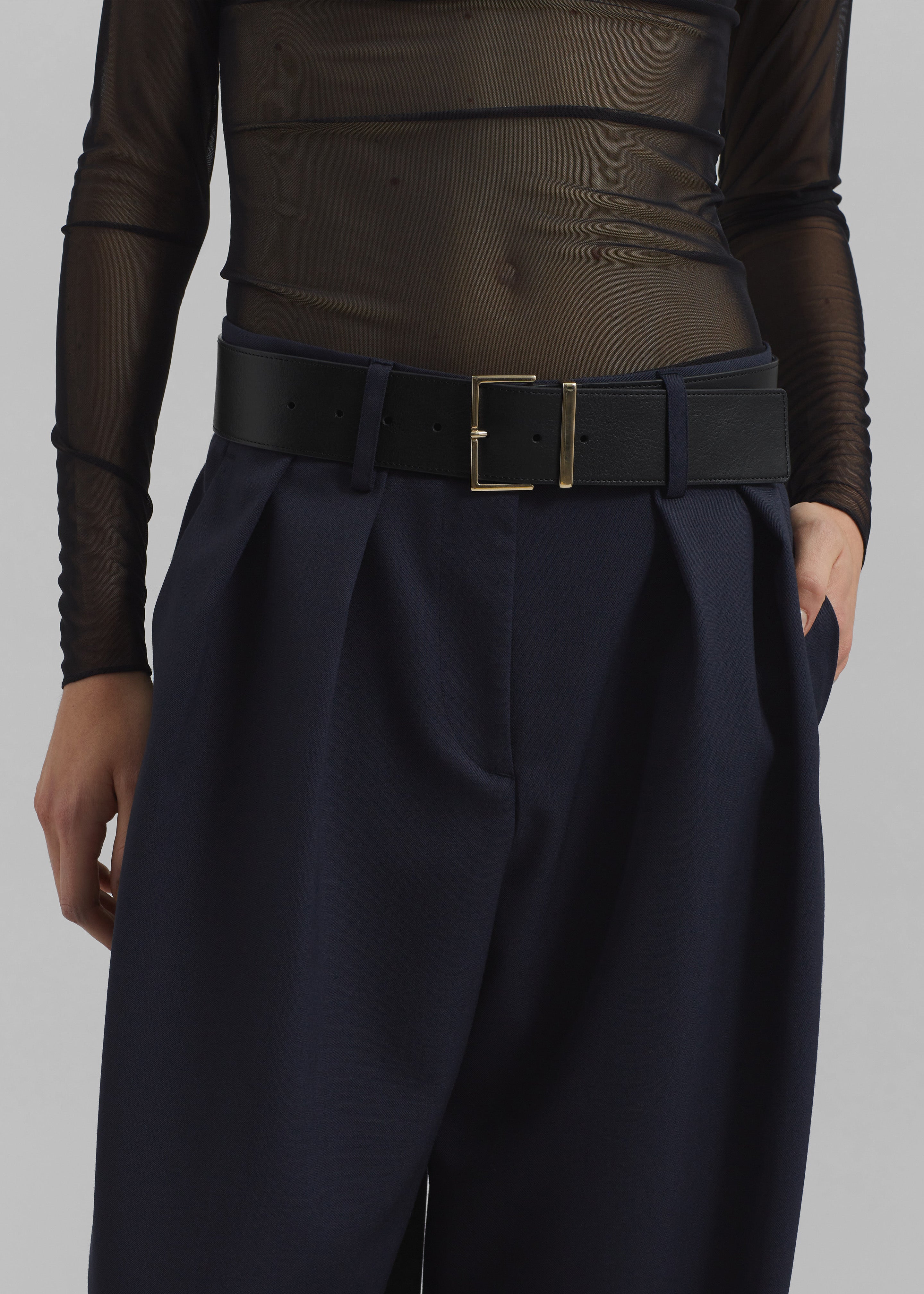 Evro Leather Belt - Black/Gold - 6