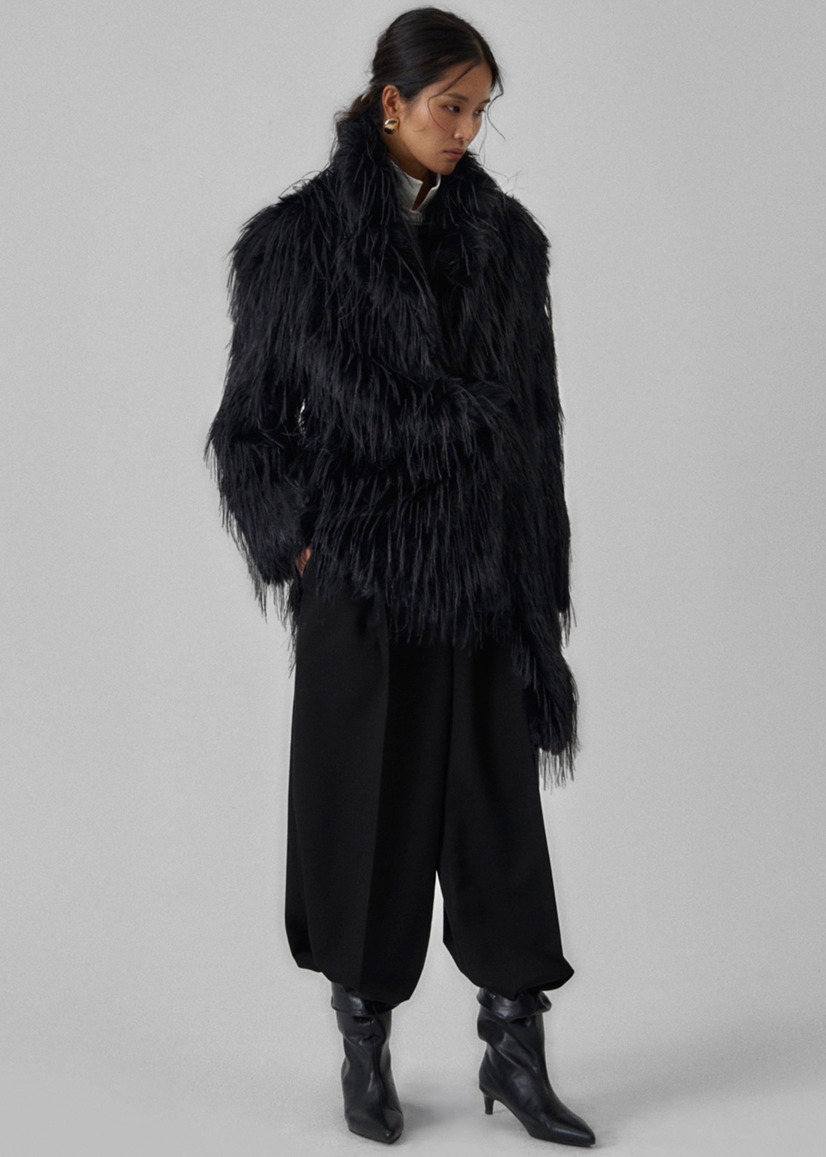 Hythe Faux Fur Coat - Black – The Frankie Shop Europe