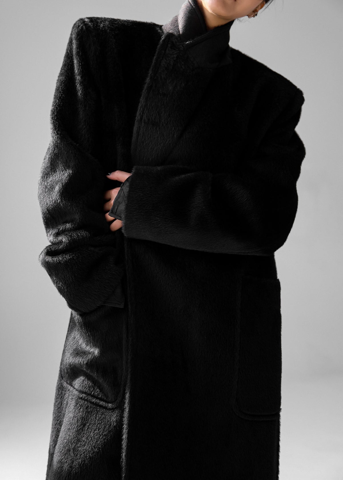 Jaylene Oversized Wool Coat - Black - 7