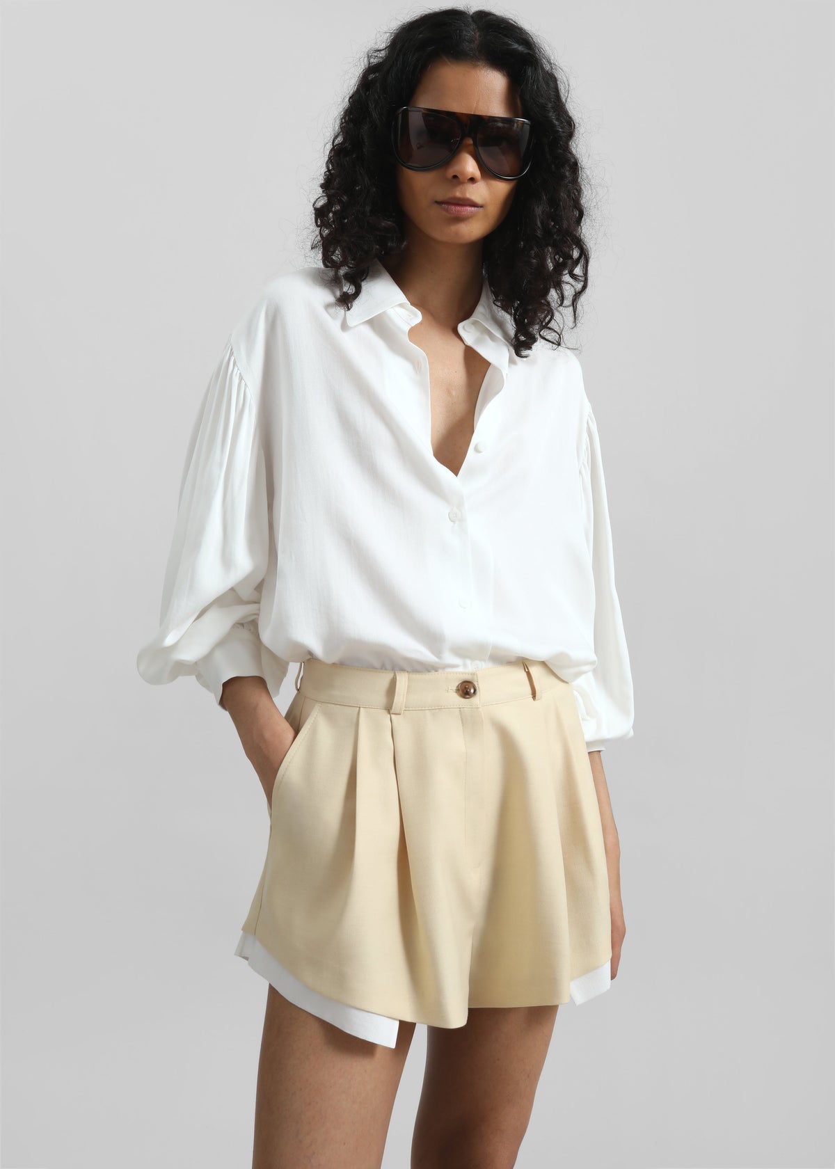 Juvay Pleated Shorts - Pale Yellow - 4