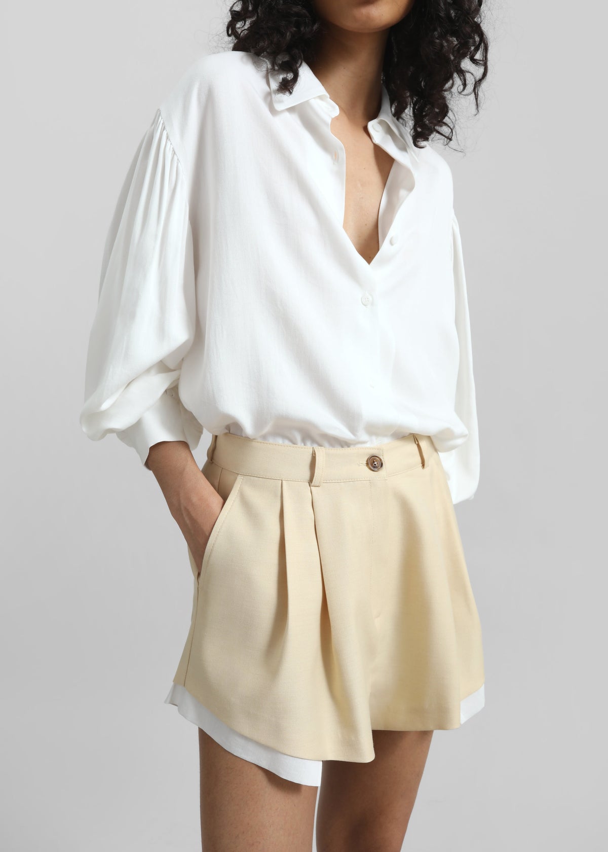 Juvay Pleated Shorts - Pale Yellow - 6