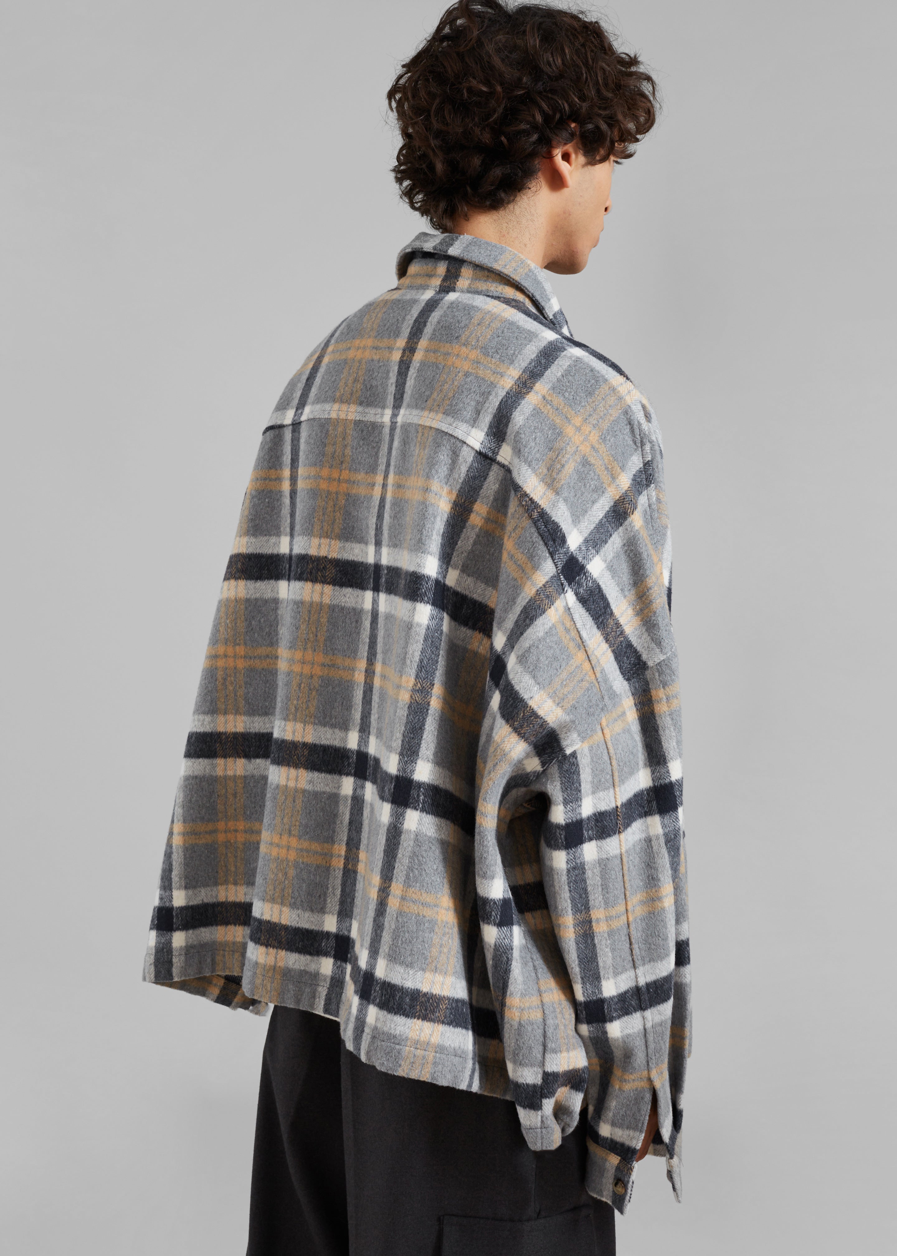 Keaton Flannel Pocket Overshirt - Checked Grey - 5