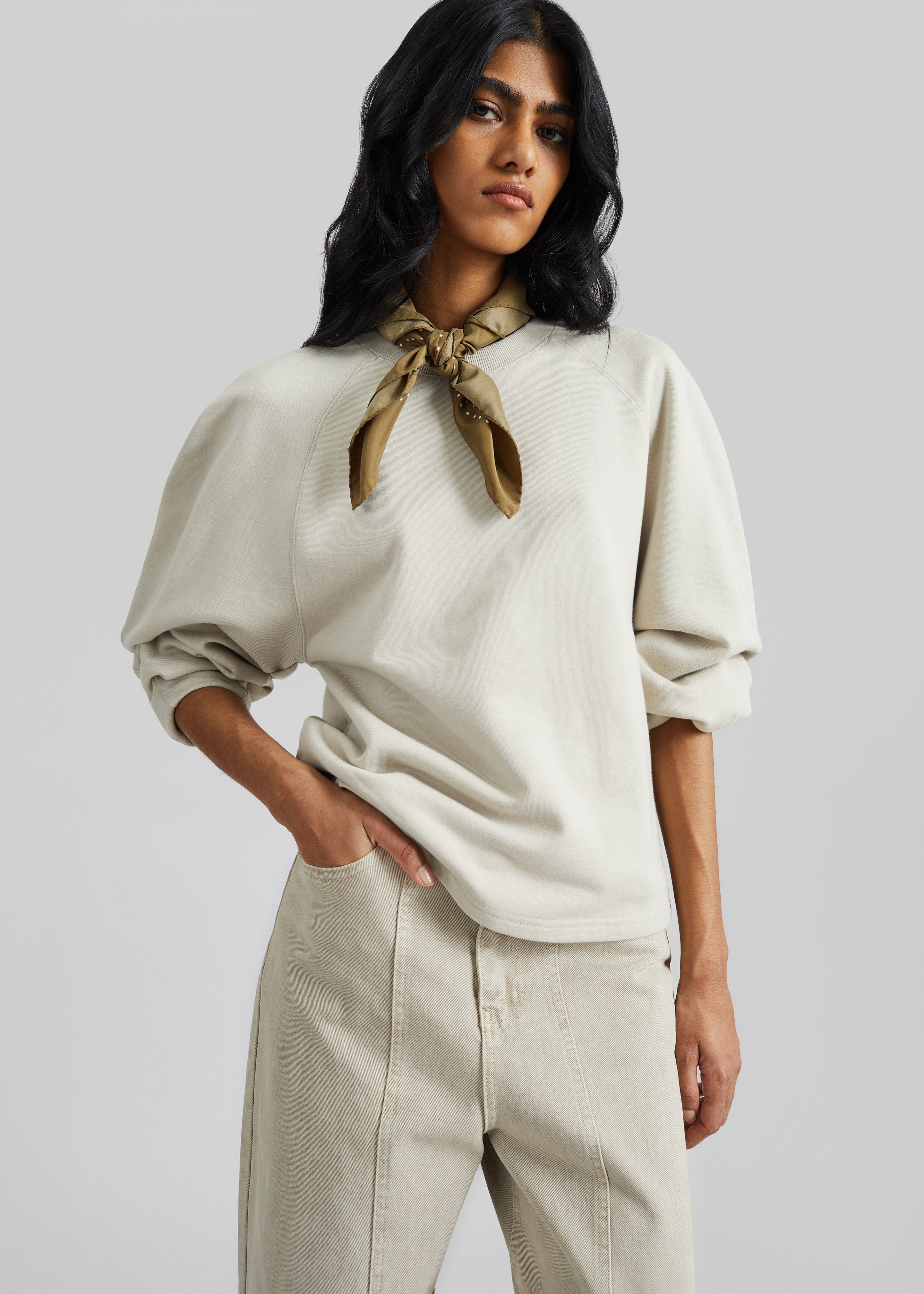 Kenitra Balloon Sleeve Sweatshirt - Beige – The Frankie Shop Europe