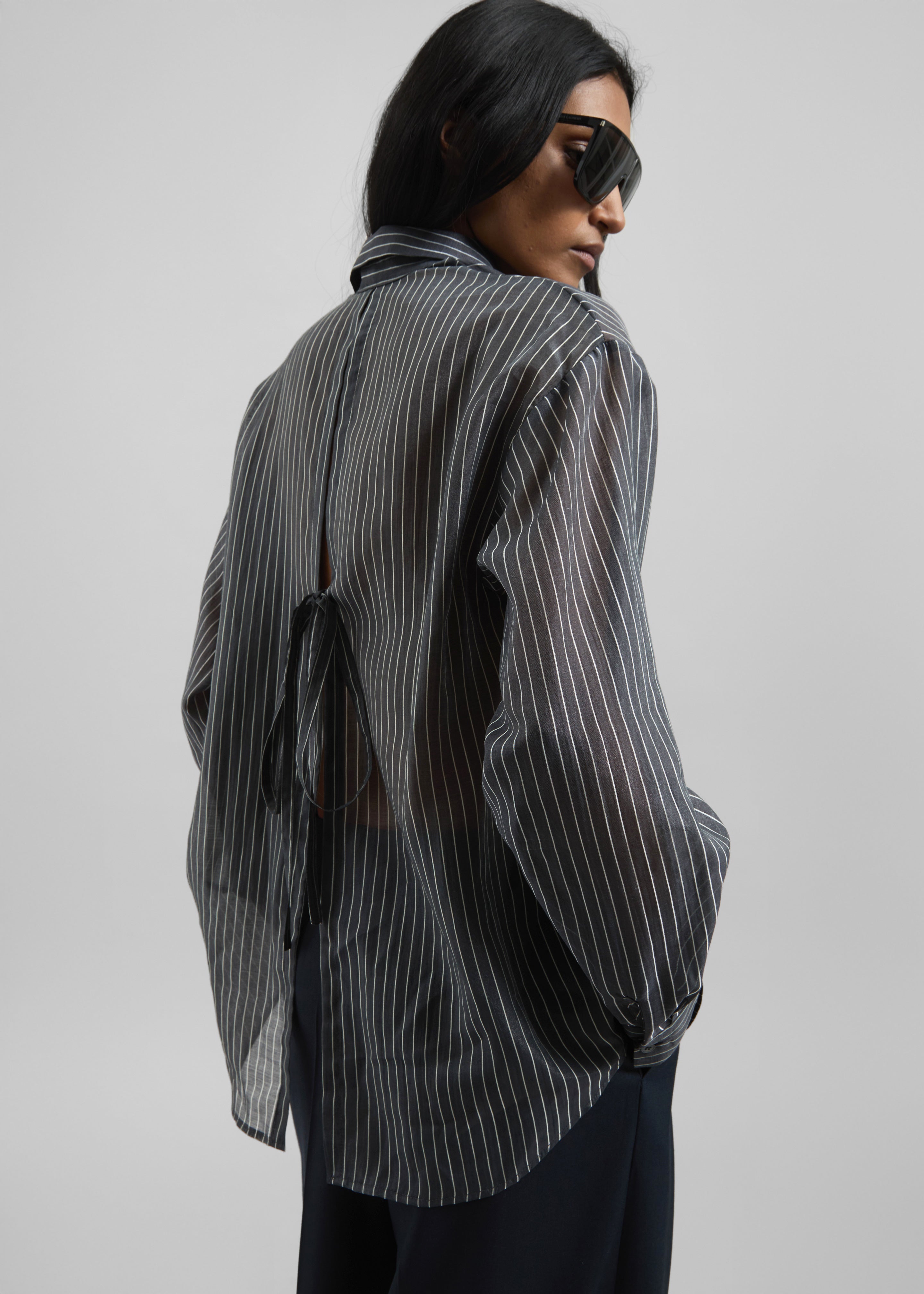 Kesin Open Back Shirt - Grey/White Stripe - 8