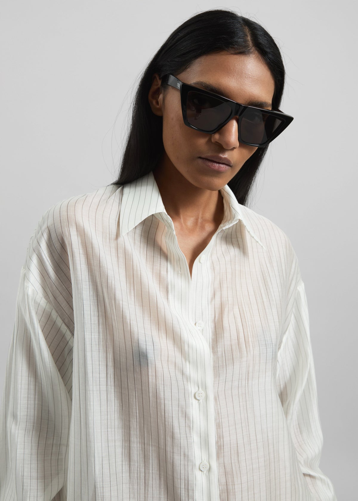 Kesin Open Back Shirt - White/Grey Stripe - 3