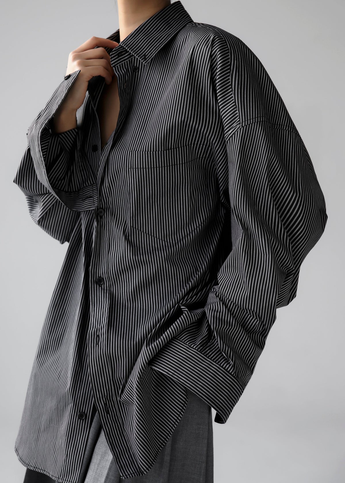 Lioris Oversized Shirt - Black/White Stripe - 6