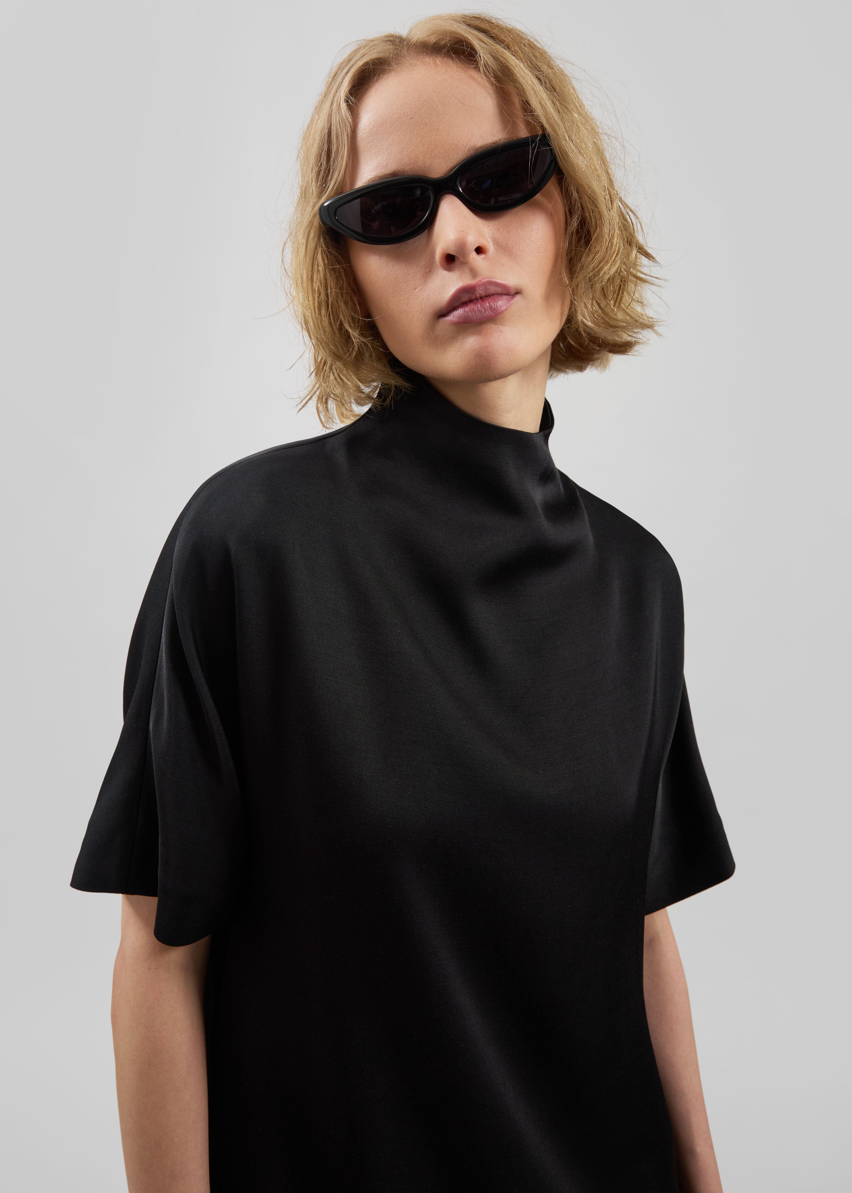 Loulou de Saison Elton Short Sleeve Mini Dress – Black - 2