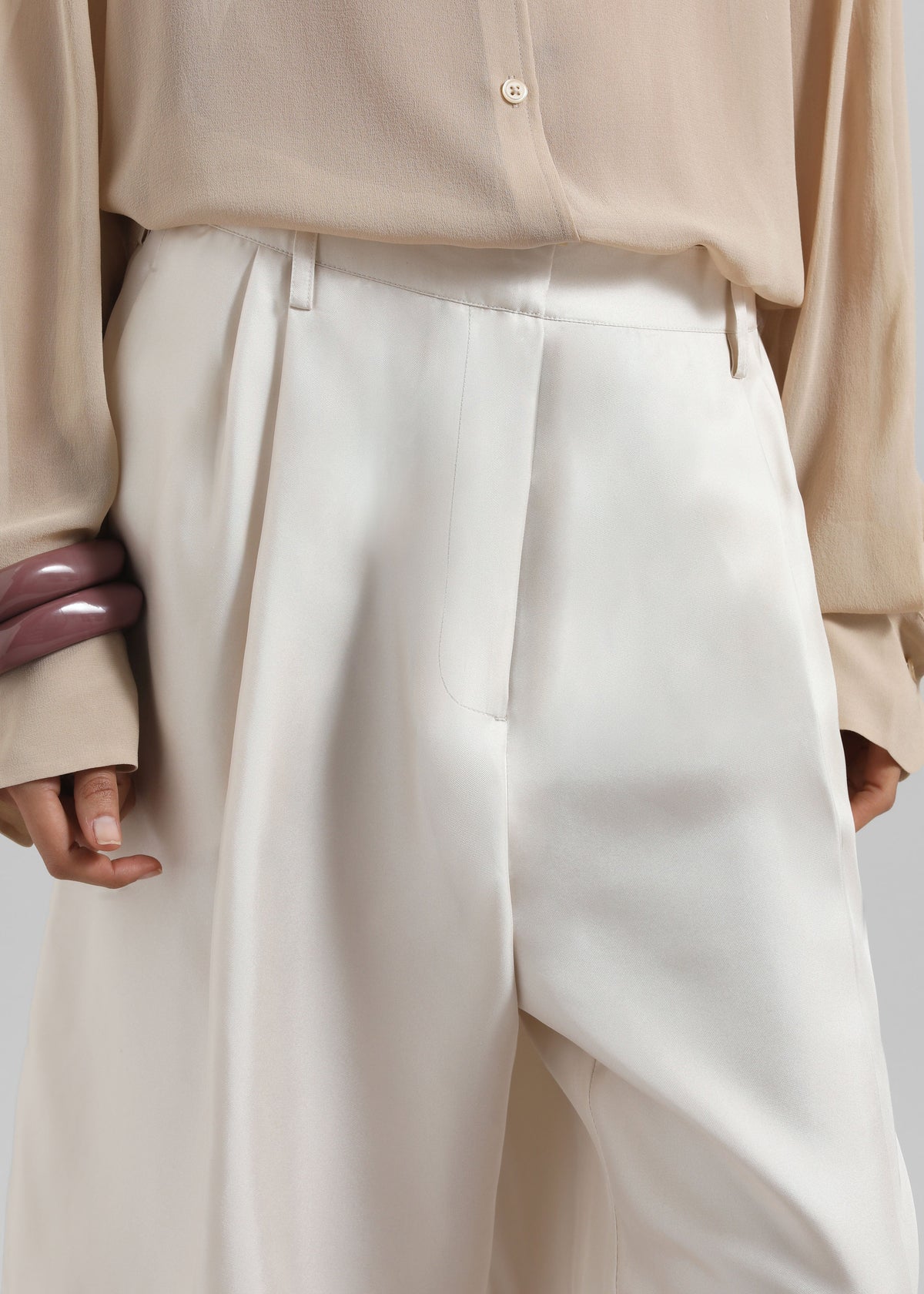 Marfa Pleated Silk Bermuda Shorts - Ivory - 4