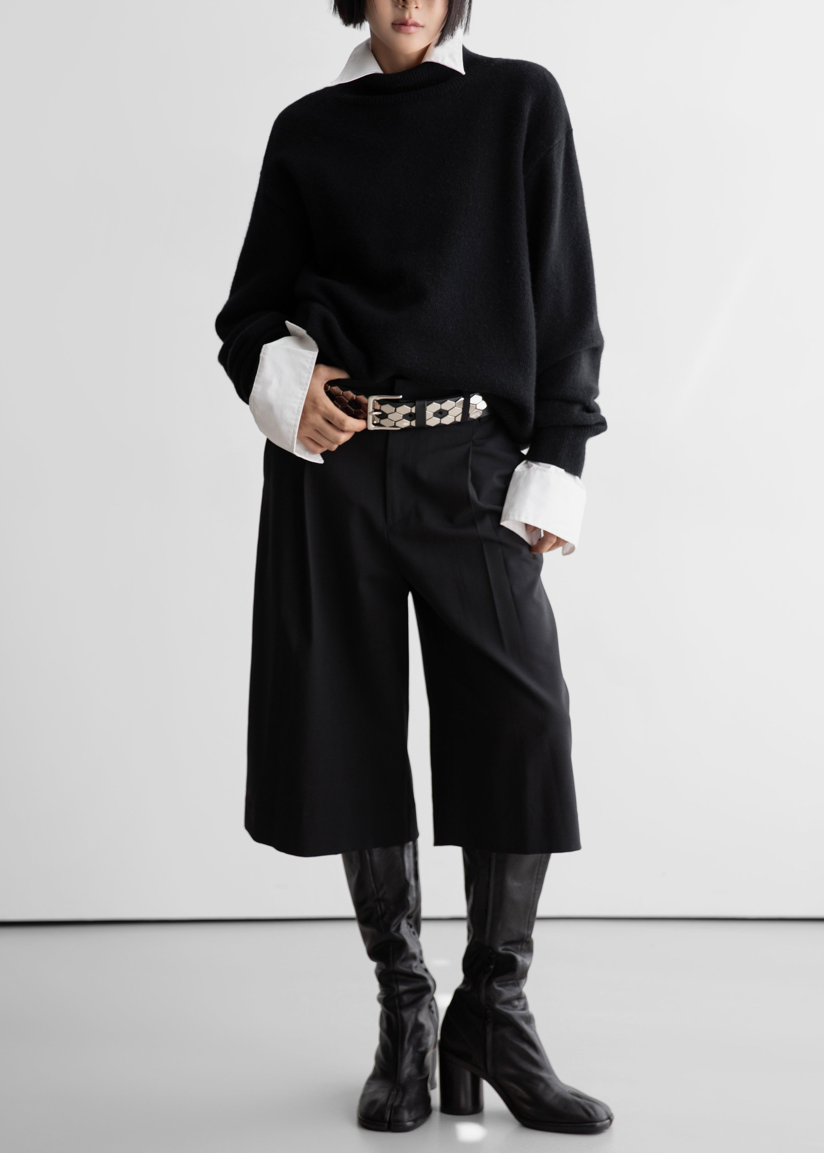 Meldert Bermuda Shorts - Black - 8