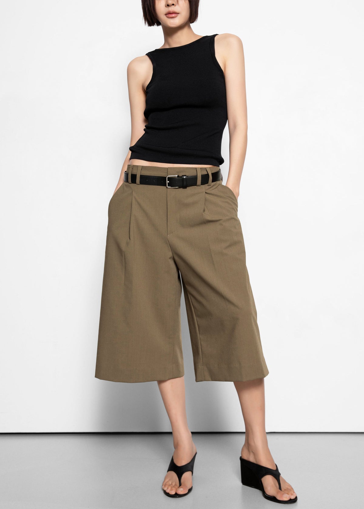 Meldert Bermuda Shorts - Khaki Brown - 7