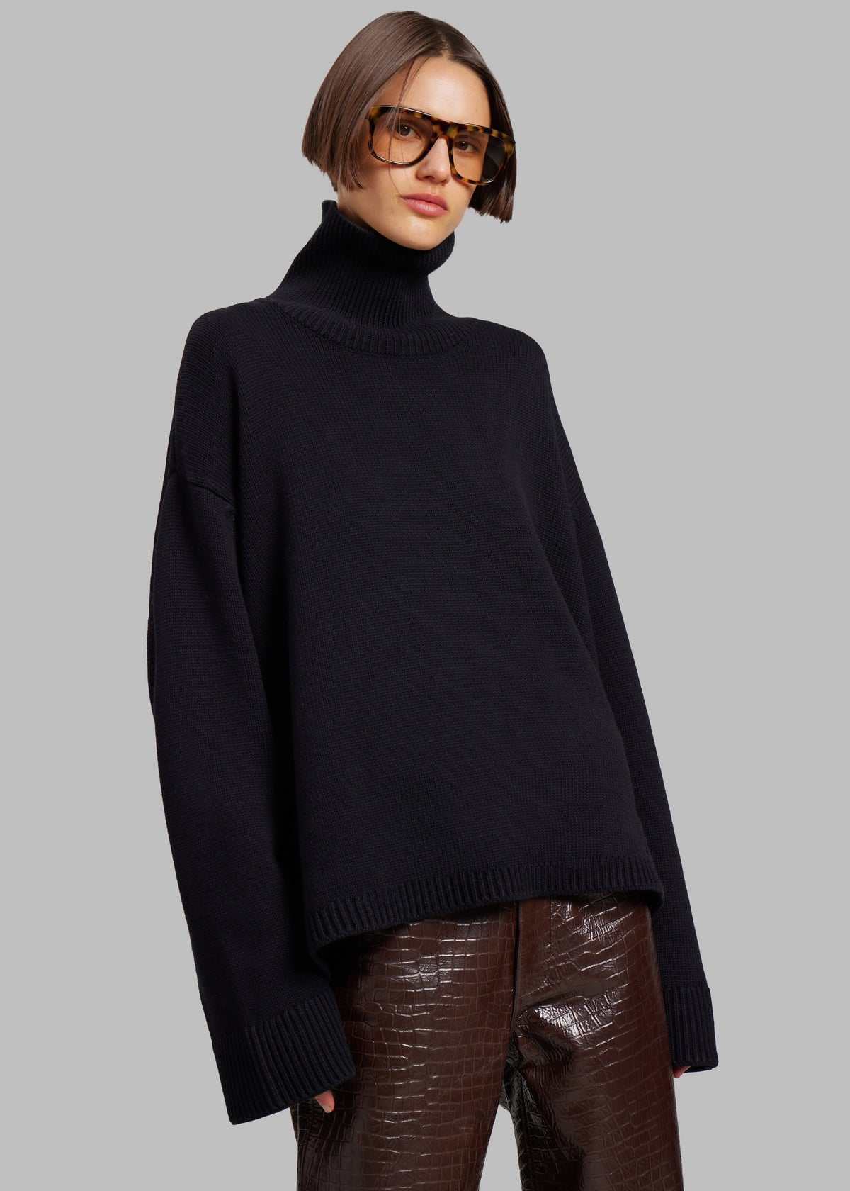 Rhea Trapeze Turtleneck - Black - 12