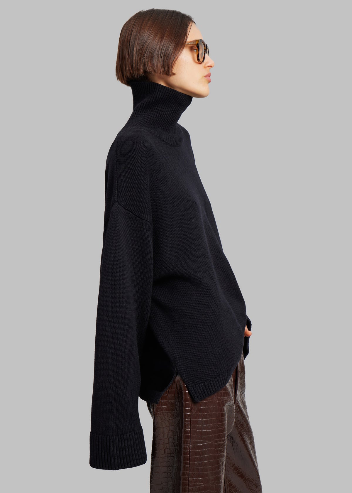 Rhea Trapeze Turtleneck - Black - 3