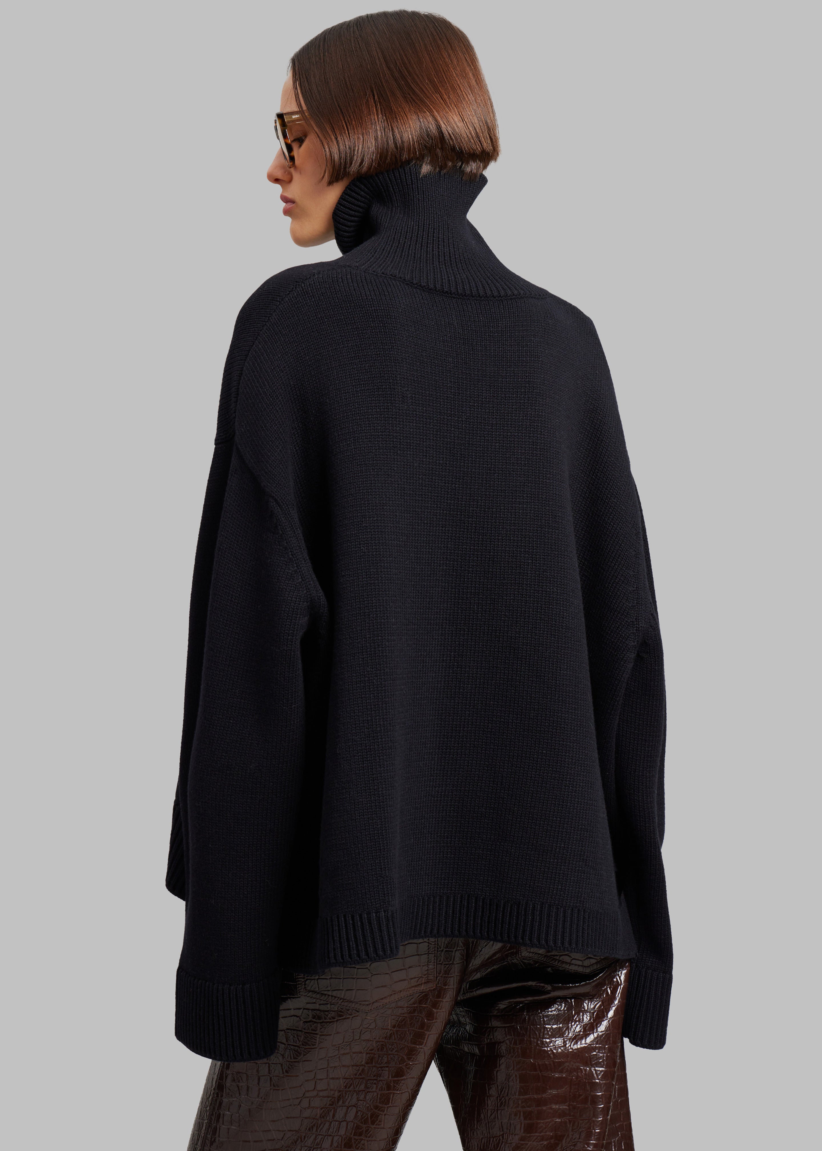 Rhea Trapeze Turtleneck - Black - 15