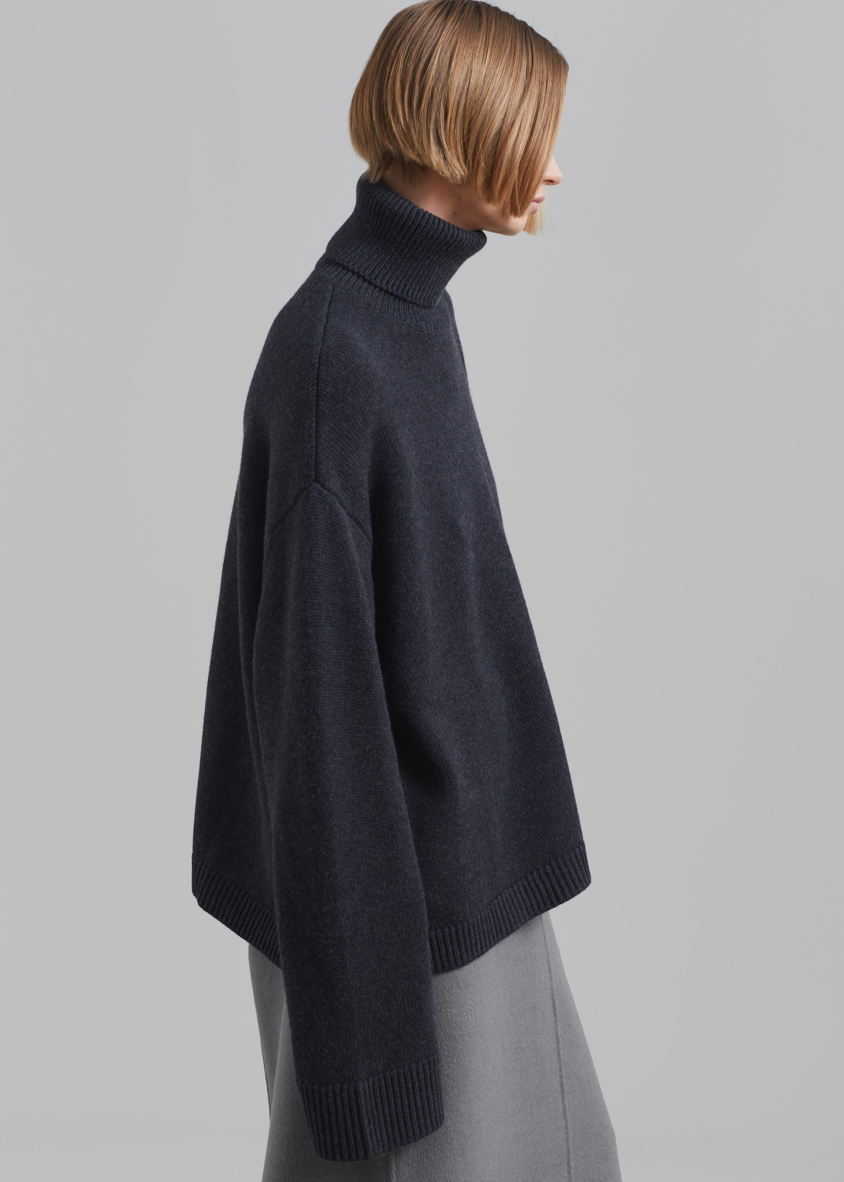 Rhea Trapeze Turtleneck - Charcoal - 4