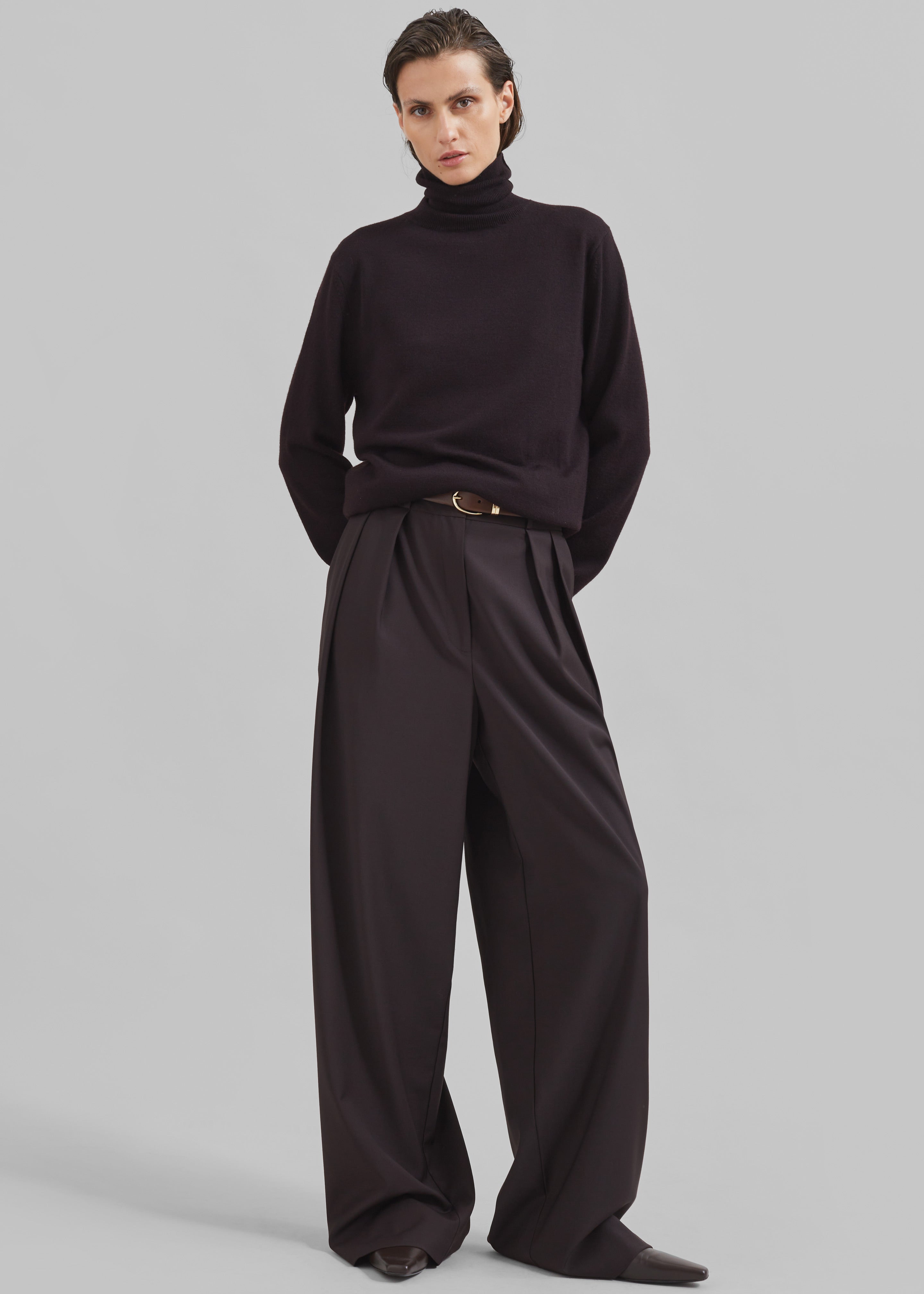 Ripley Pleated Trousers - Brown - 6