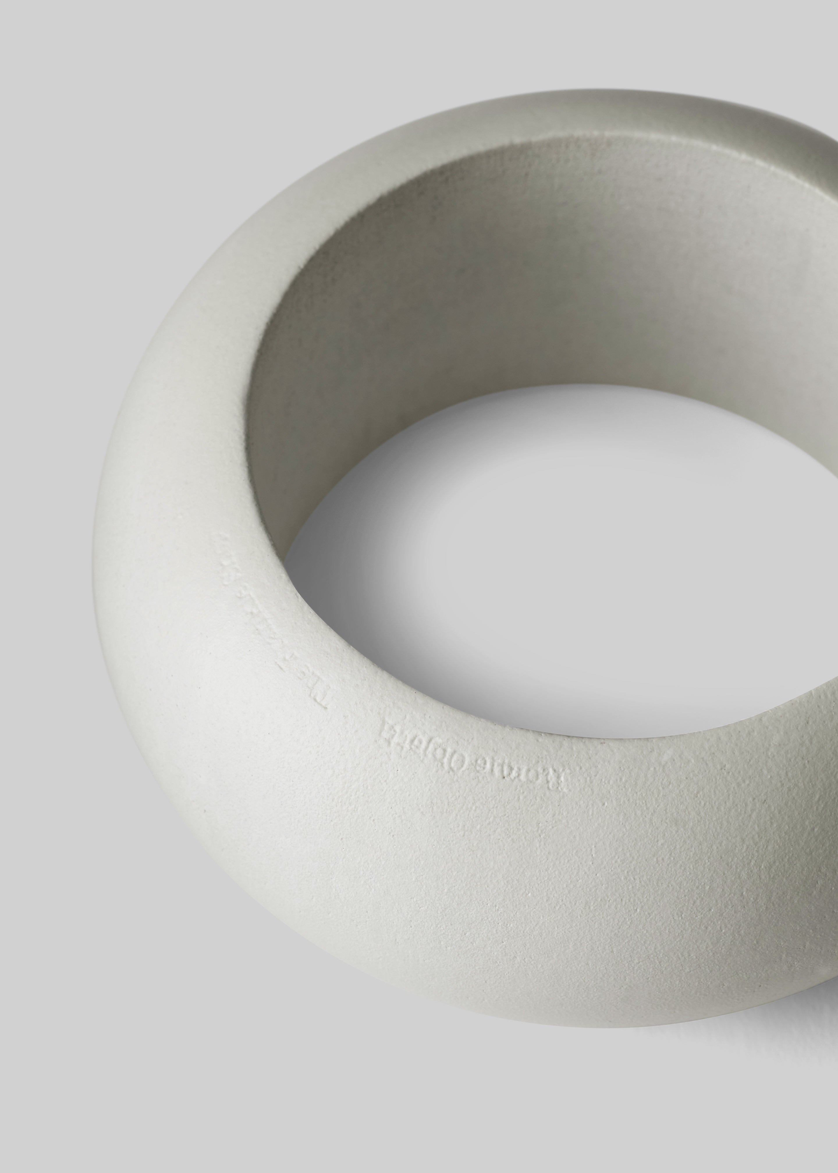 Romie Objetti x The Frankie Shop Round Bangle - Cement - 2