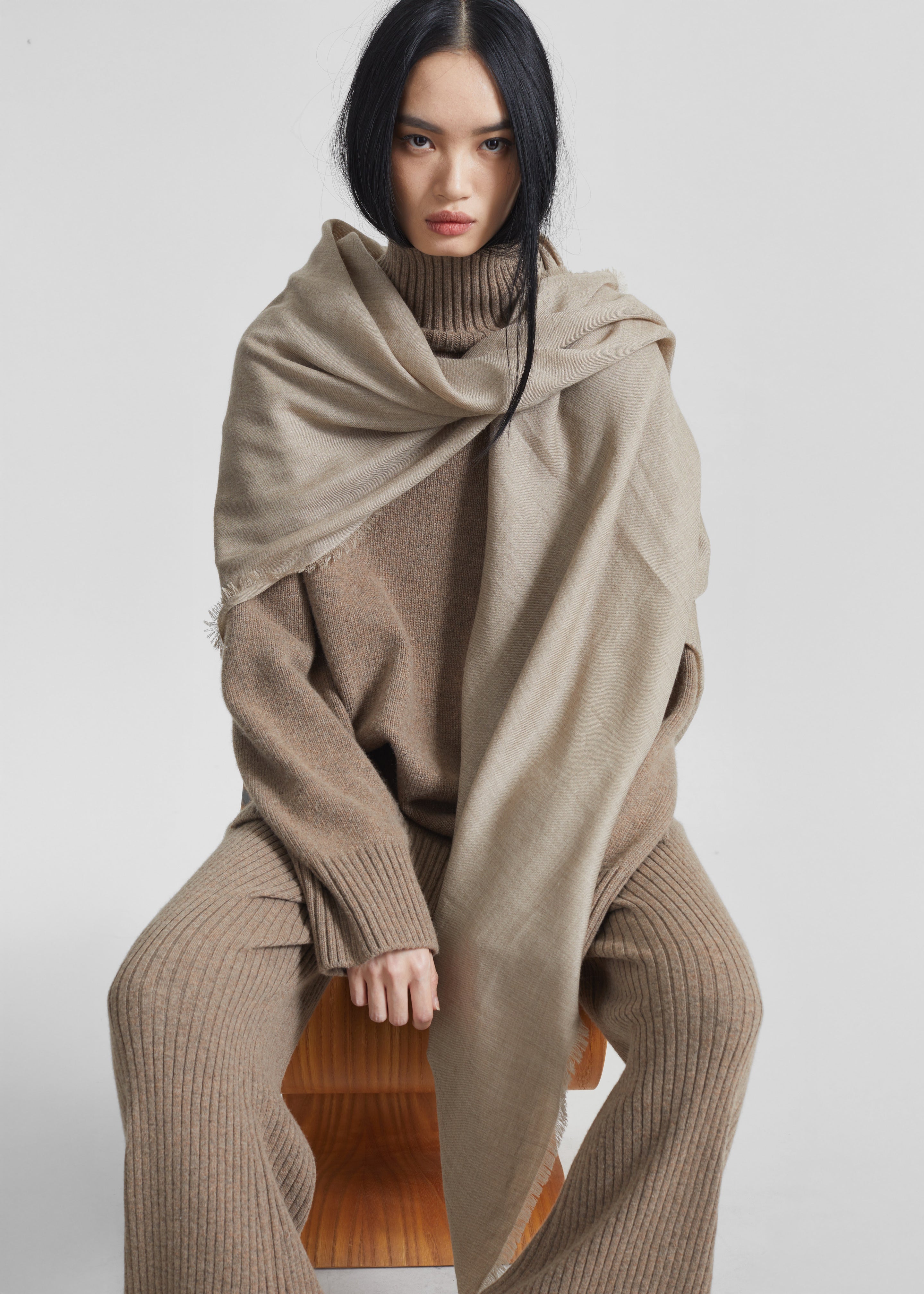Sanova Cashmere Twill Scarf - Taupe – The Frankie Shop Europe