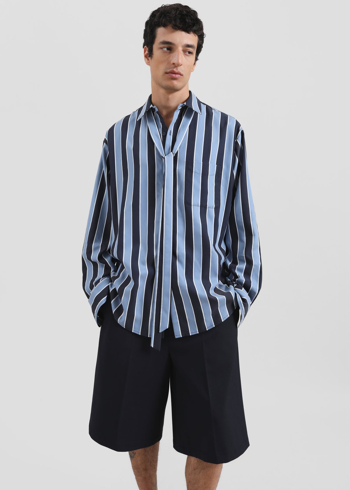 Sinclair Neck Tie Shirt - Navy Stripe - 6