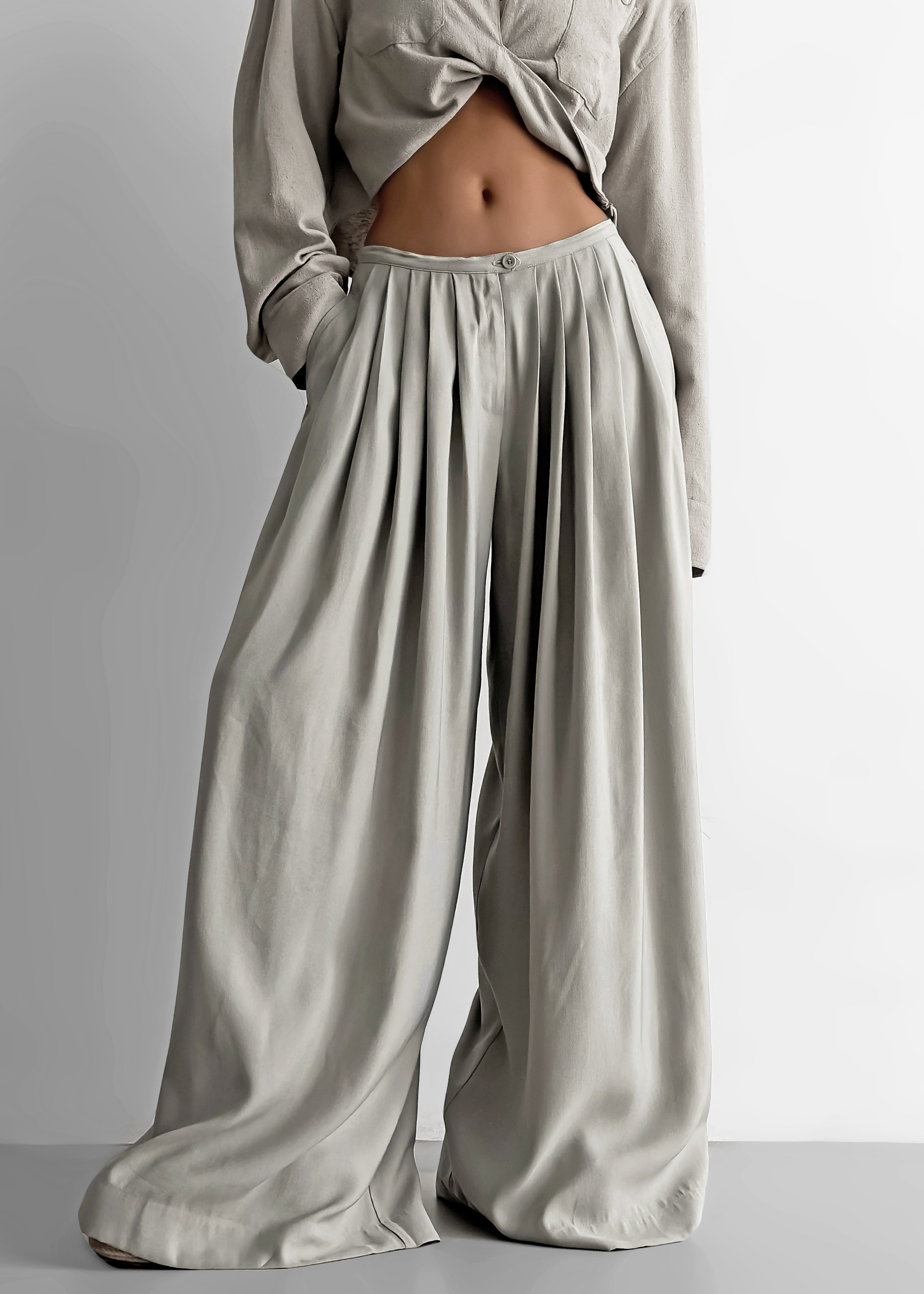 Sloane Wide Leg Trousers - Grey - 3