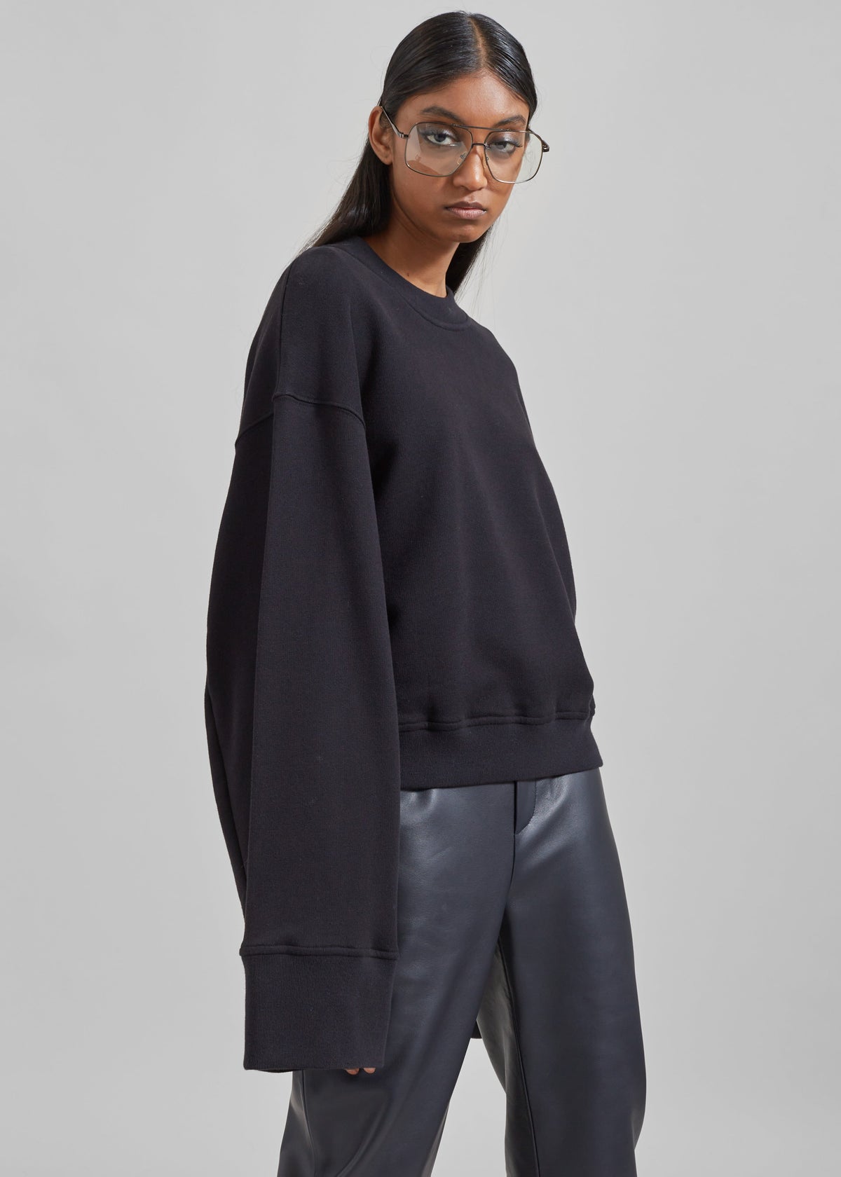 Talia Sweatshirt - Black - 6