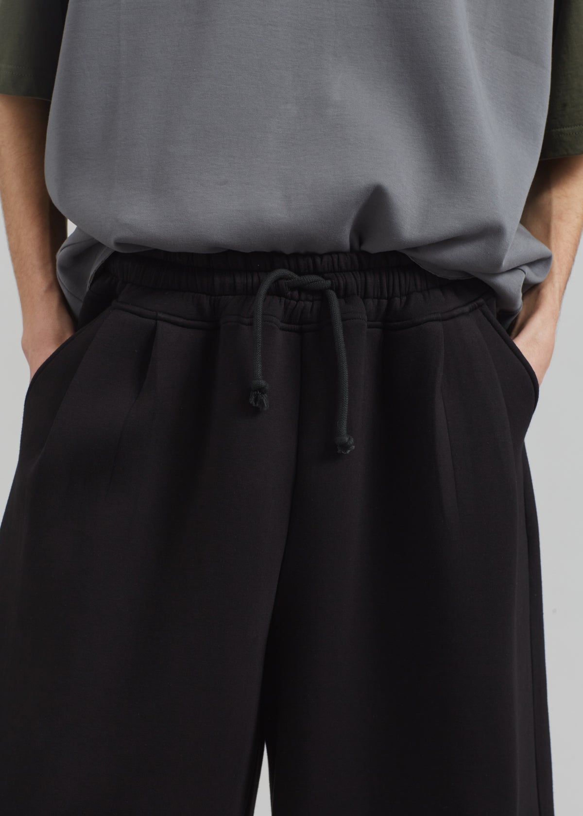 Tate Sweat Shorts - Black - 5