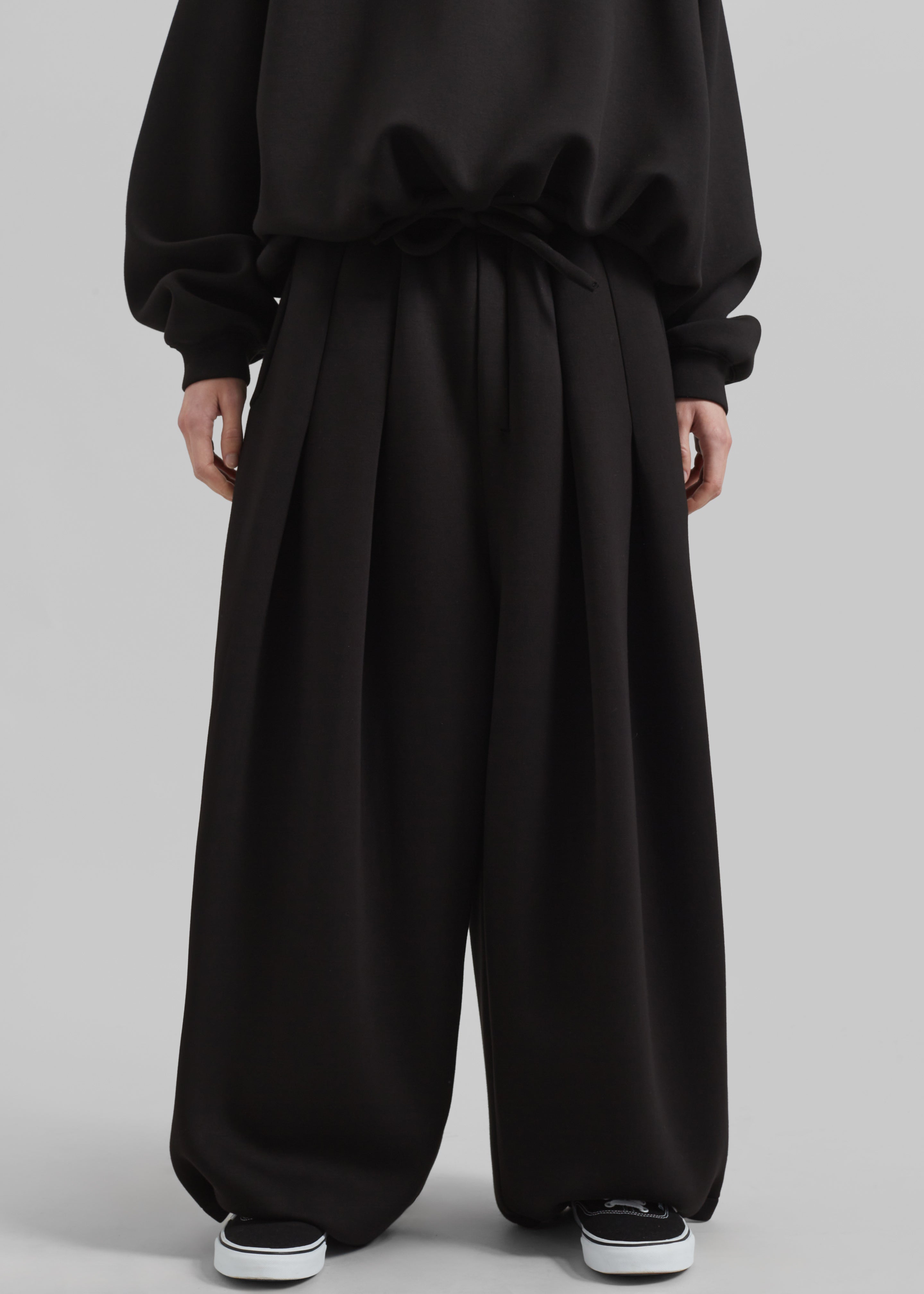 Tate Sweatpants - Black - 4