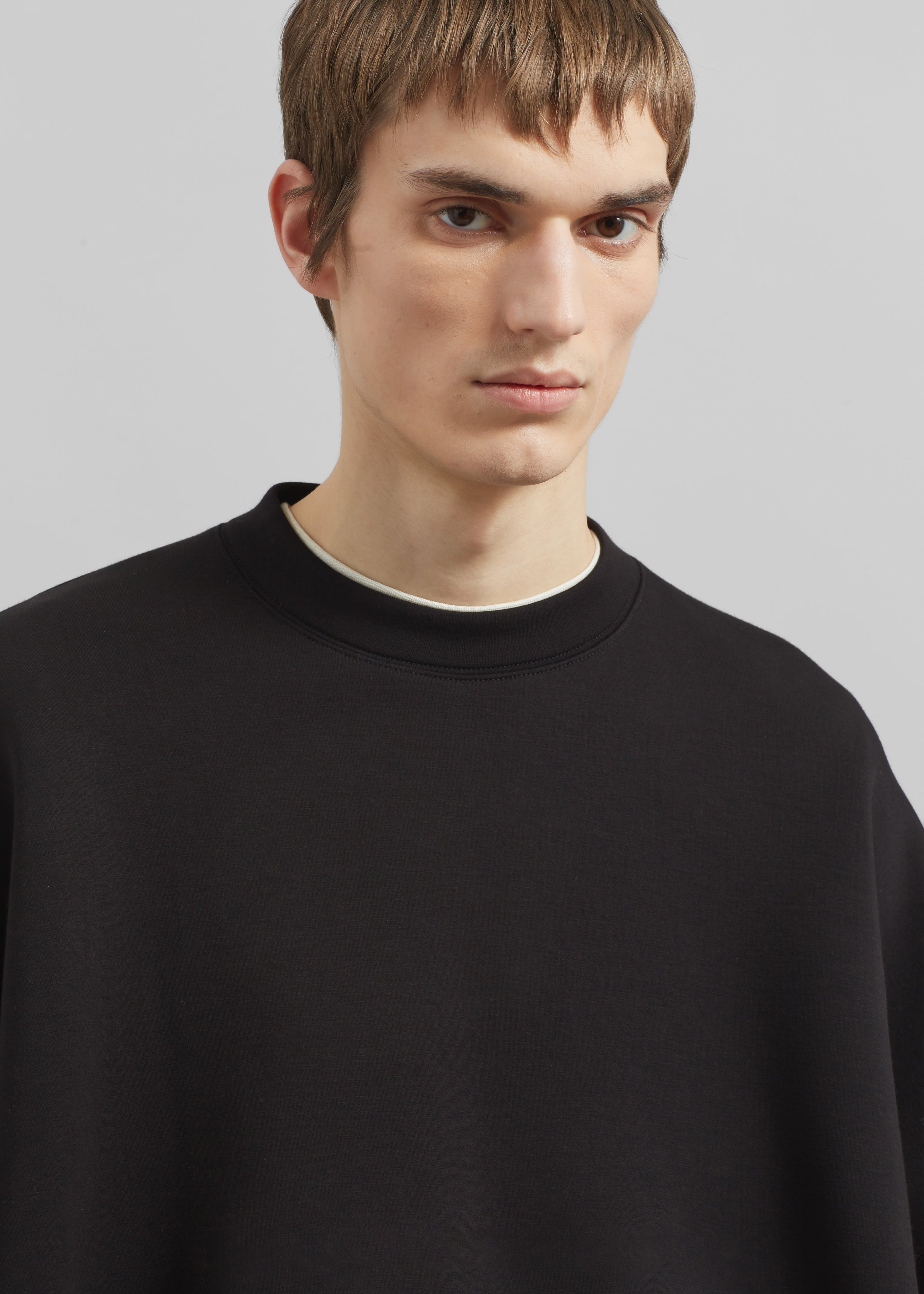 Tate Sweatshirt - Black - 5