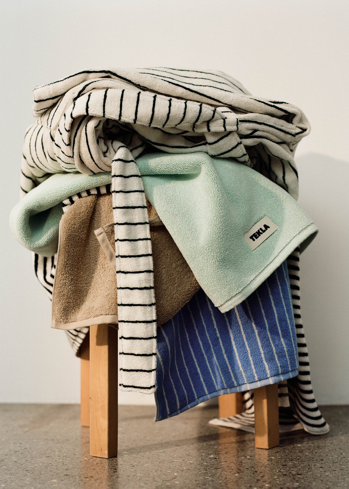 Tekla Hooded Bathrobe - Racing Green Stripes - 3