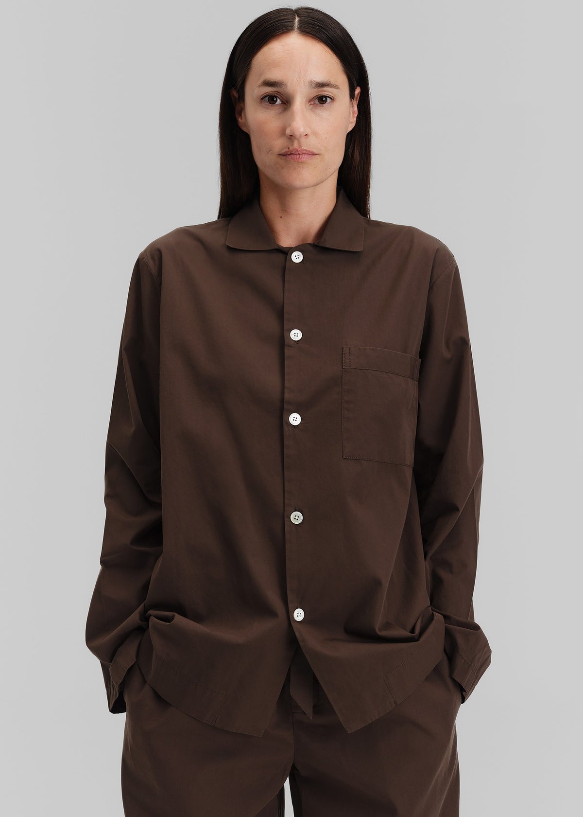 Tekla Poplin Pyjama Shirt - Coffee - 3