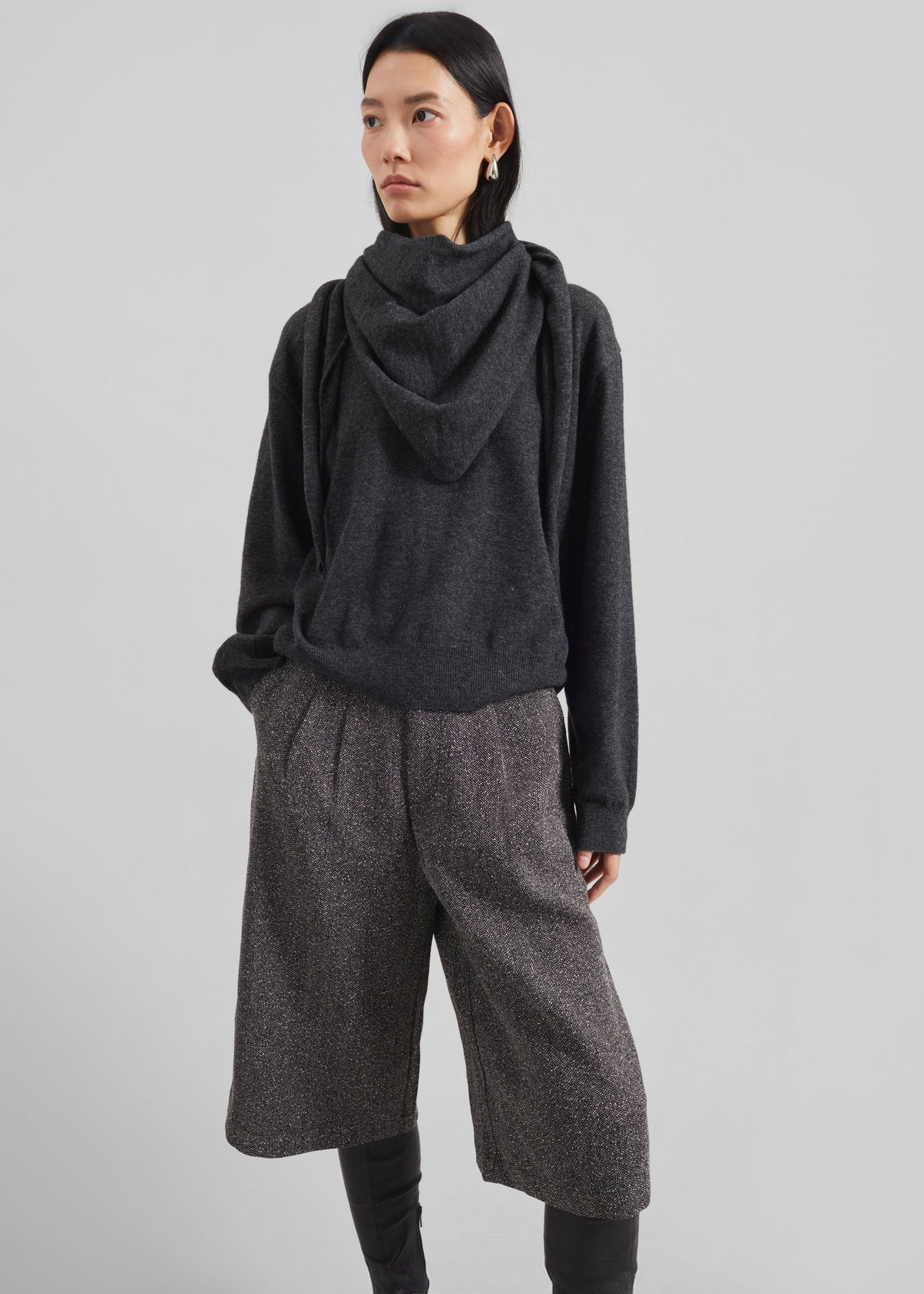 Vermont Scarf Sweater - Charcoal - 4