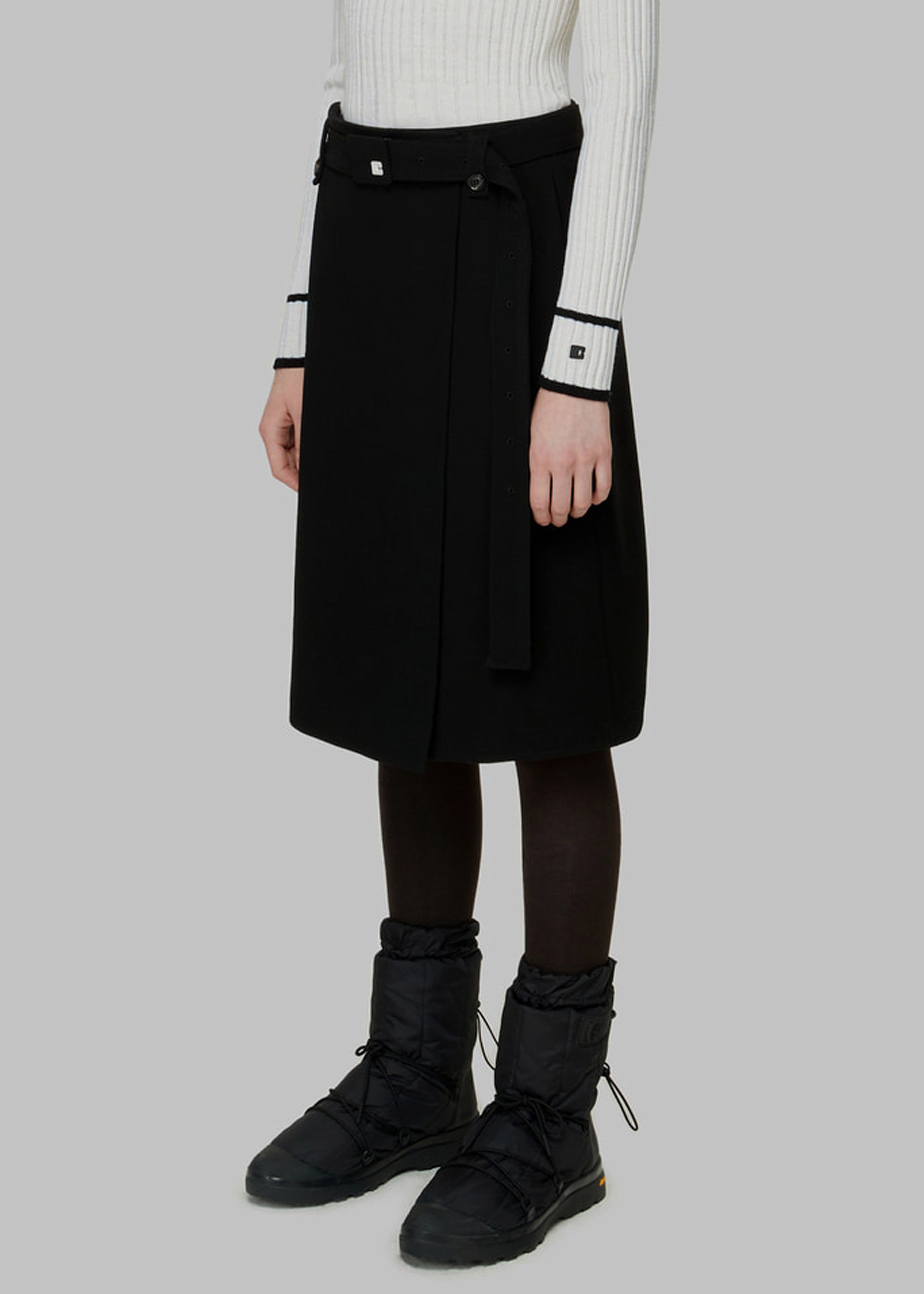 Low Classic Padding Boots - Black - 4